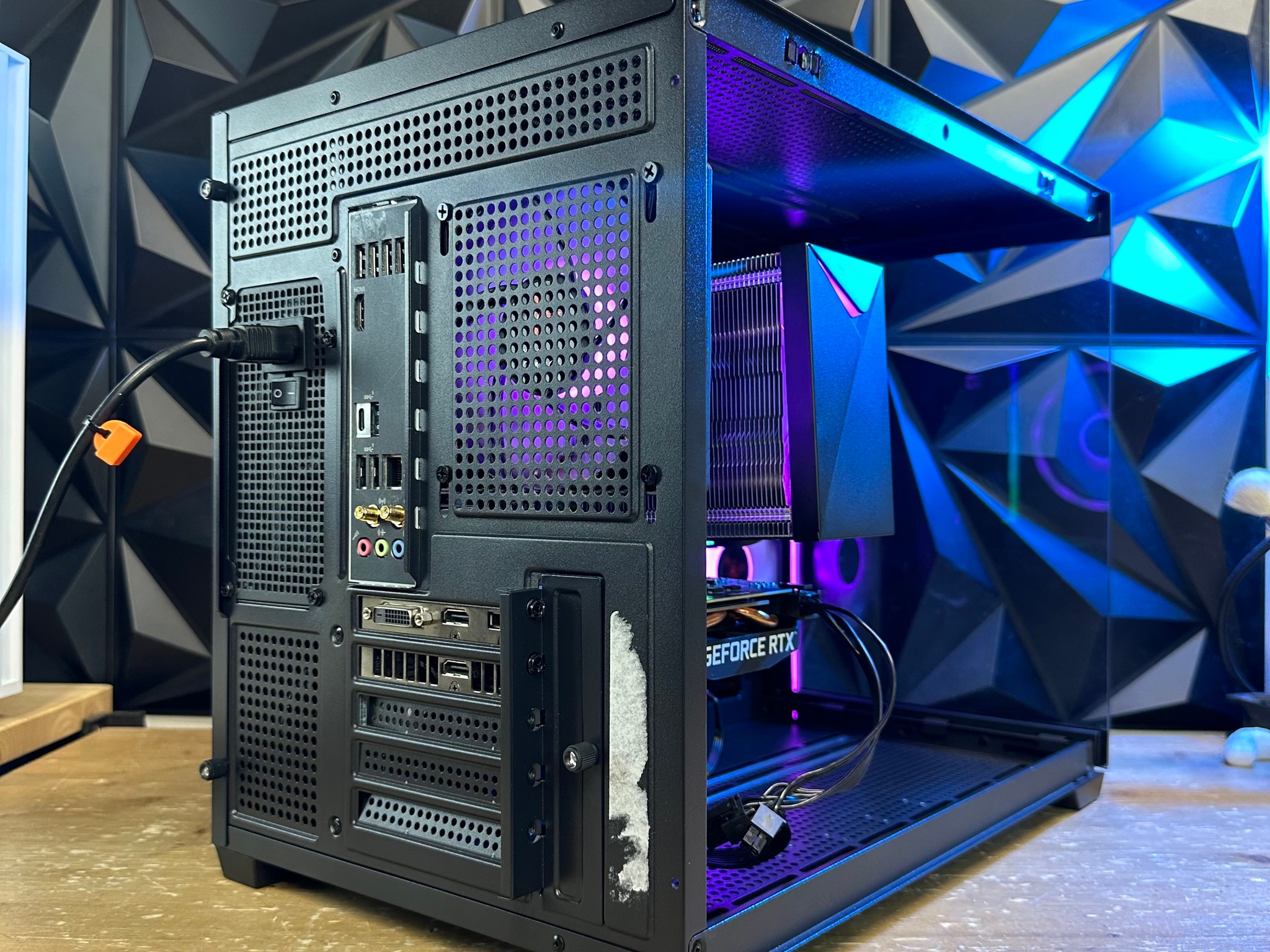 Nvidia RTX 5060 8GB | Intel i5 14400f | 16GB DDR5 | 1TB NVME