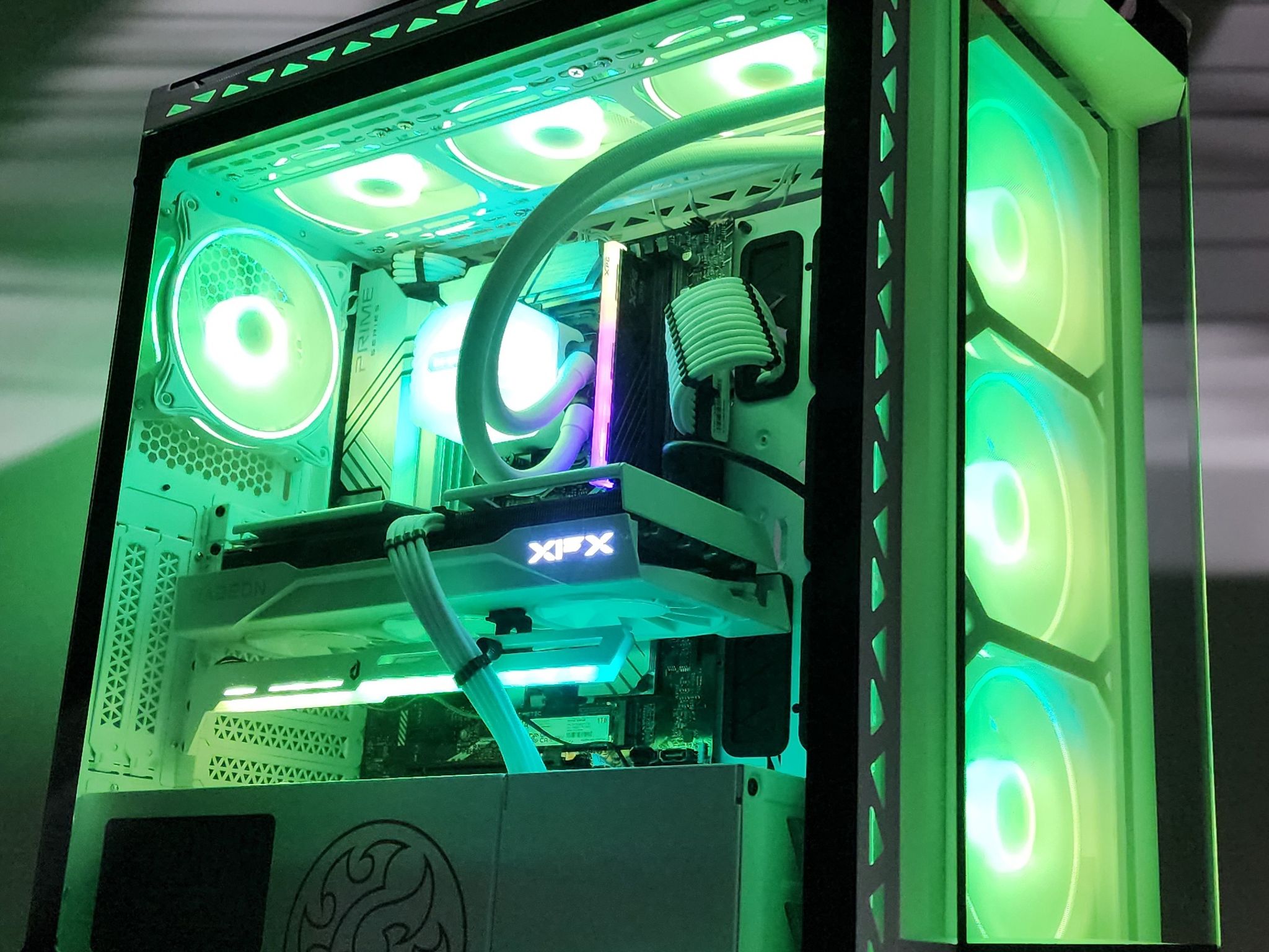 Gaming PC i9-13900K 16GB RAM 1TB SSD RX 9060 XT 16GB Windows 11 Computer