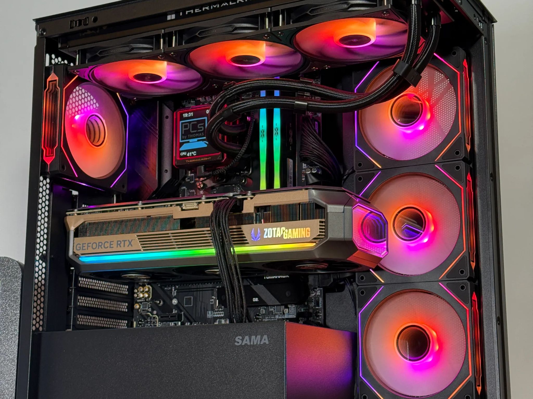 RTX 5090 Flagship Gaming PC 9800x3d 64gb DDR5 4TB NVME SSD