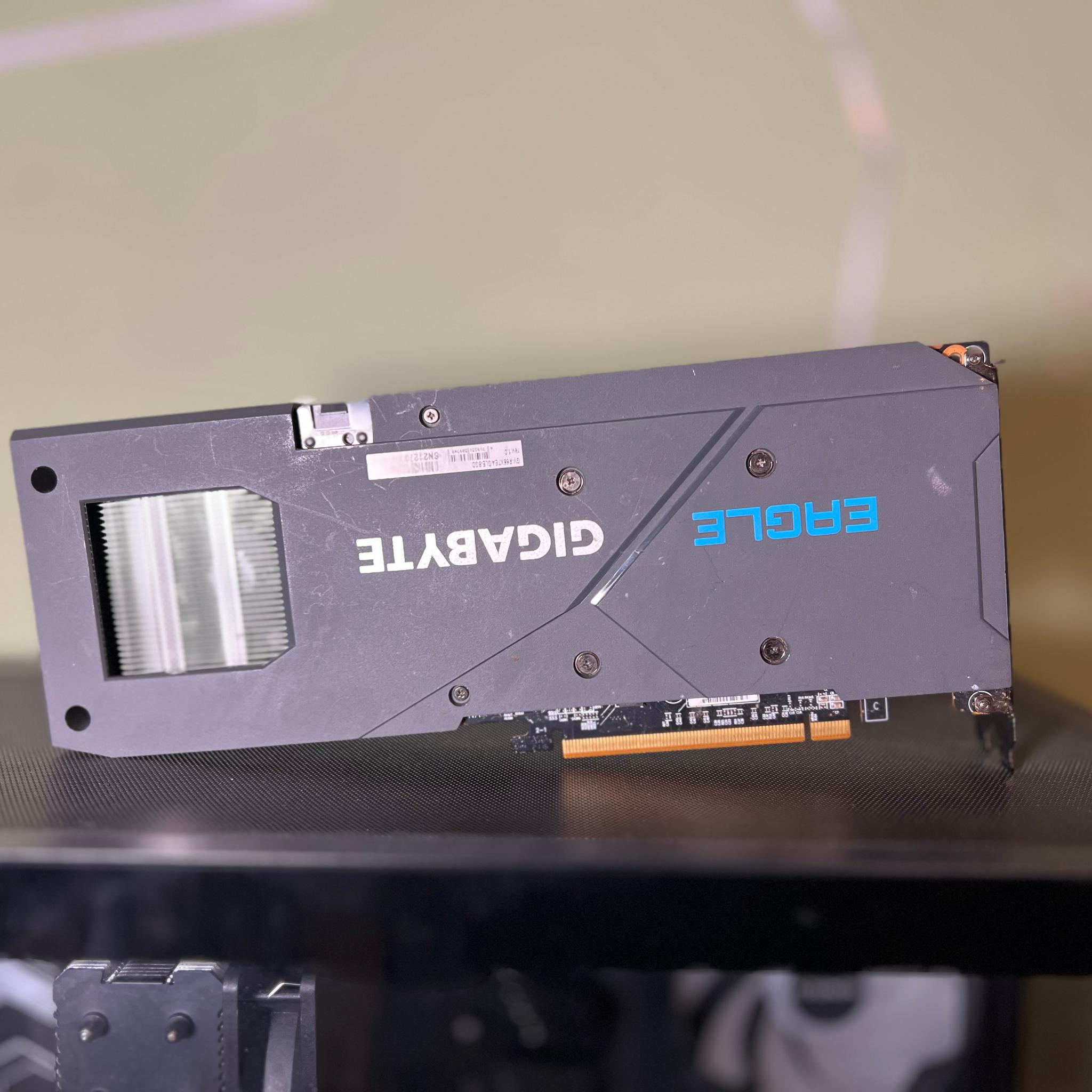 GIGABYTE Radeon RX 6600 XT EAGLE 8GB