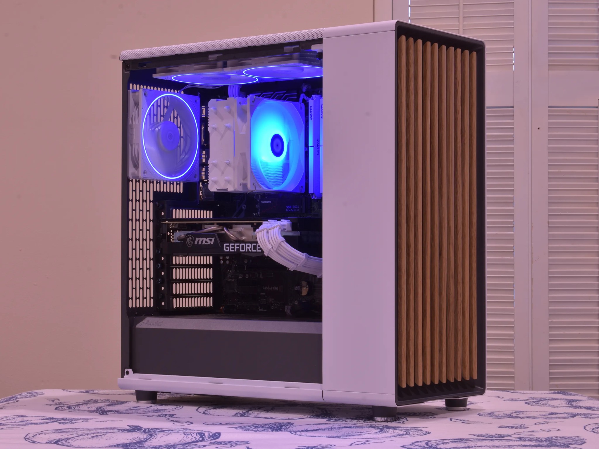 🌲Fractal North🌲 Ryzen 5 5600 | RTX 3070 8GB | 32GB Ram DDR4 | 1TB nVME SSD | Win11 Pro+Wifi+RGB