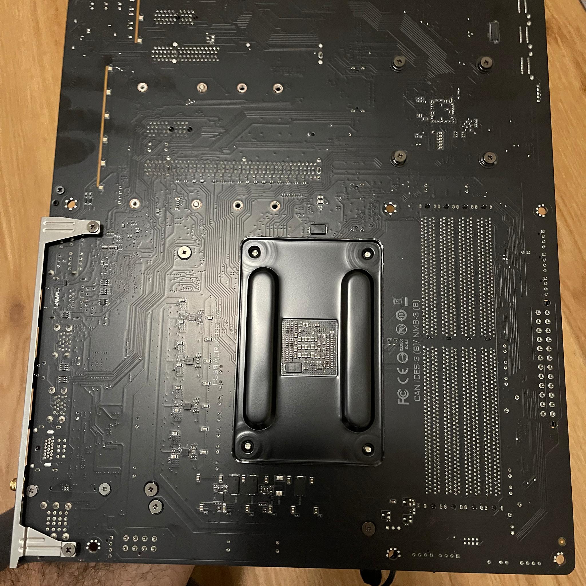 GIGABYTE B550 AORUS PRO AC With Ryzen 1700x, 32GB Ram