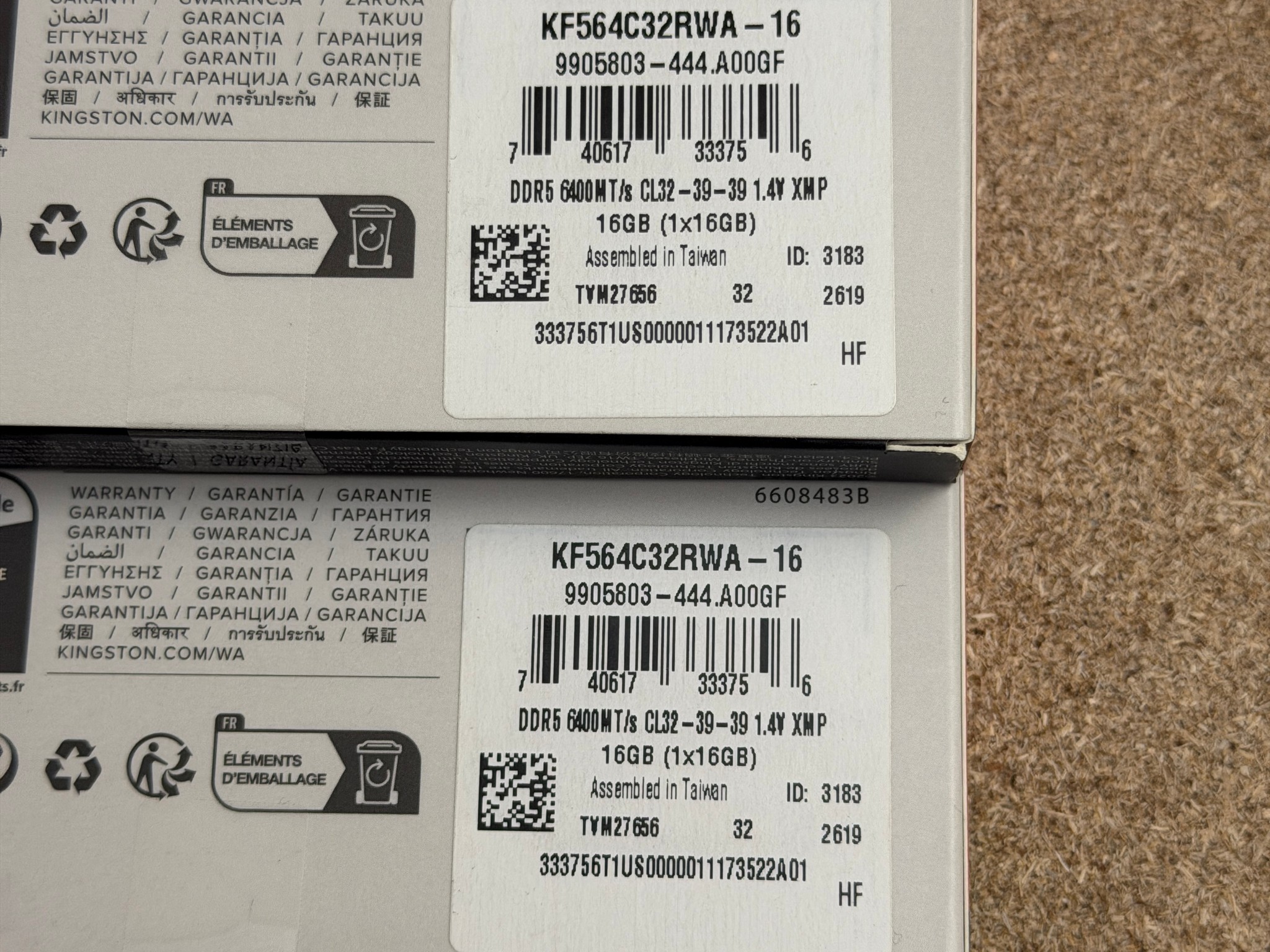DDR5 RAM - White RGB - Kingston Fury Renegade