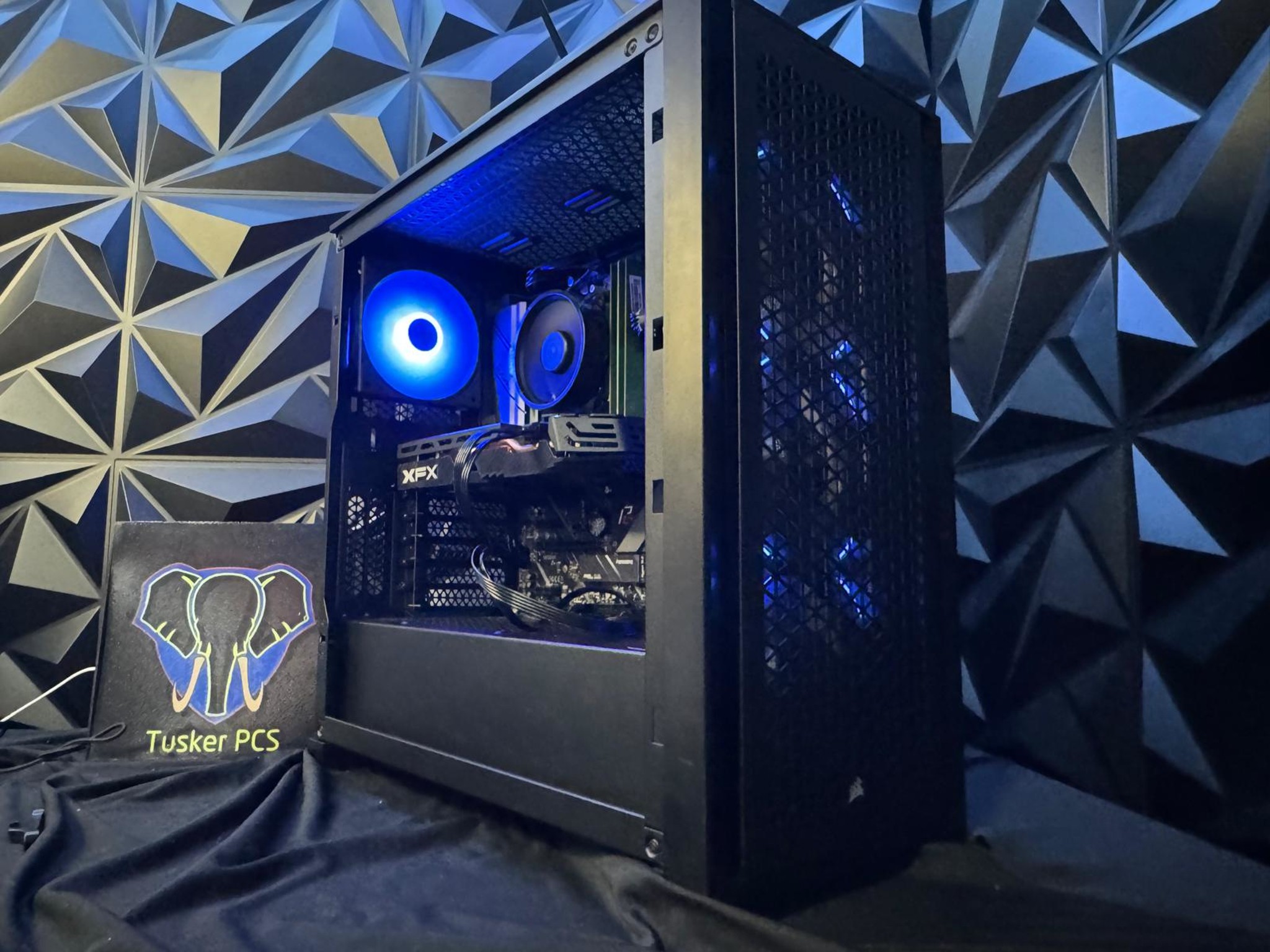 💸 The Budget Baddie 🖤🔥| Ryzen 5 3600 | RX 580 8GB  | 24 GB DDR4| 1.25 TB SSD