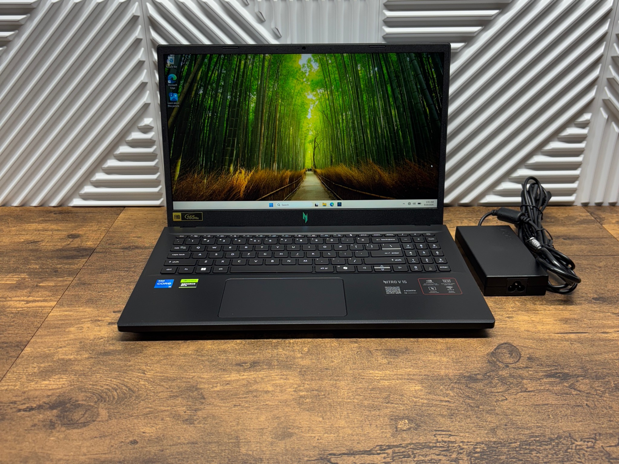 Acer Nitro V 15 Gaming Laptop i5-13420H RTX 5050 16GB 512GB SSD 165Hz