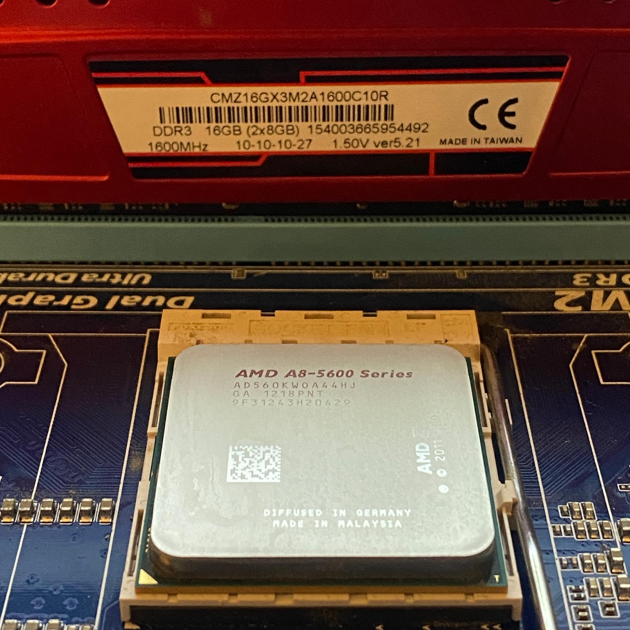 Micro-ATX + 16GB DDR3 + AMD A8-5600 Combo