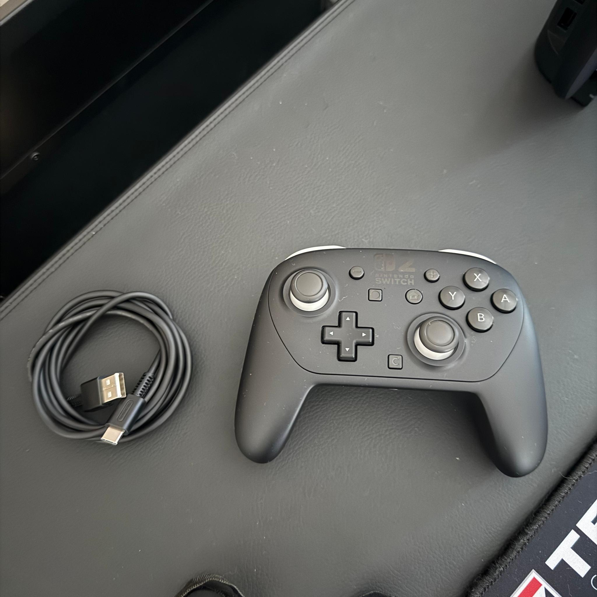 Nintendo Switch 2, Case, Pro Controller and many Games!