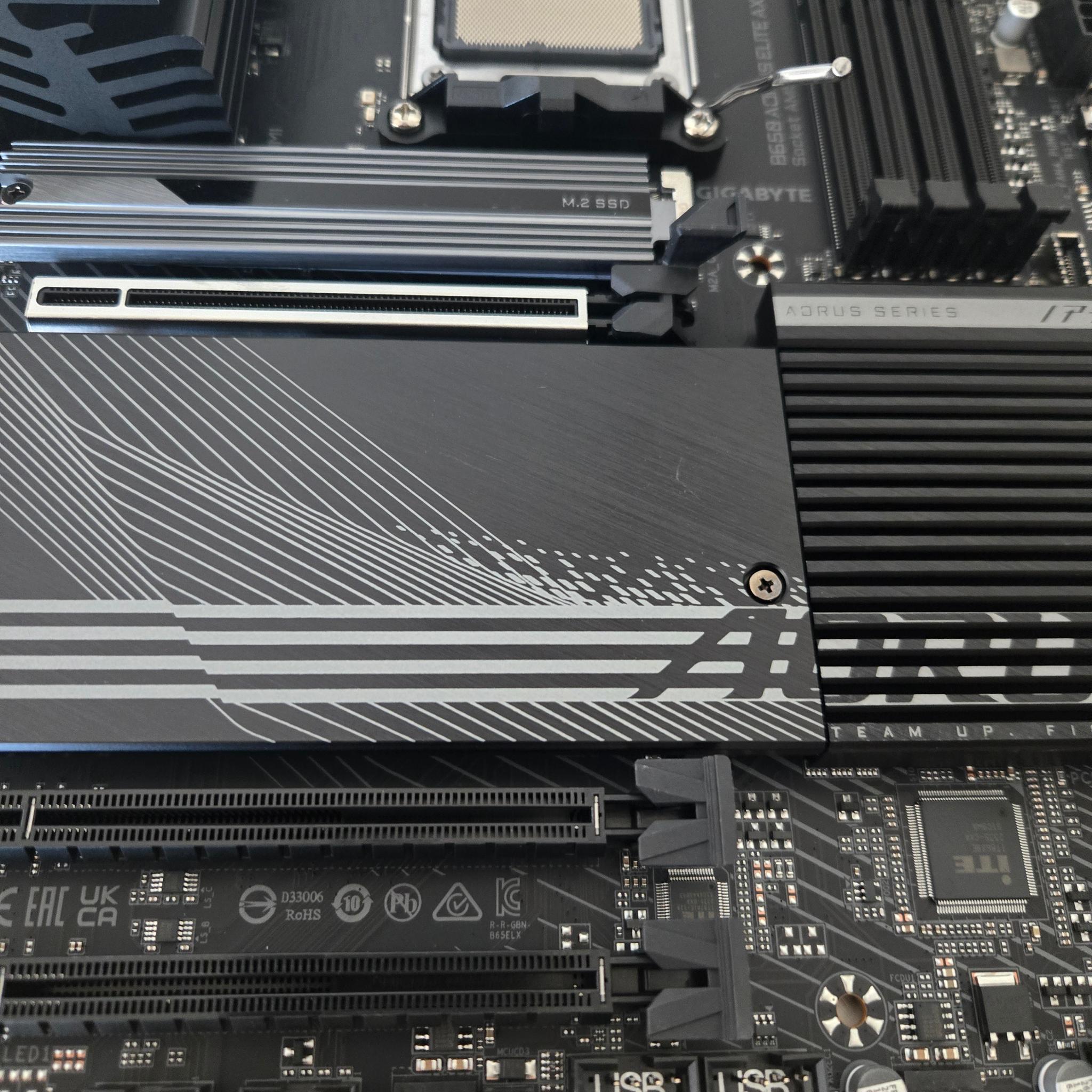Gigabyte B650 Aorus Elite AX