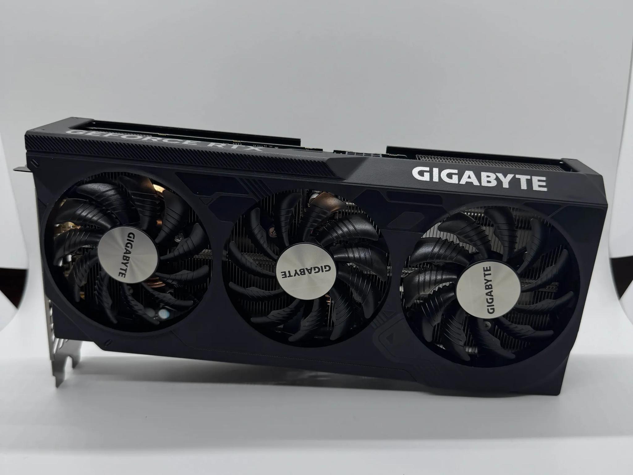 Gigabyte WINDFORCE OC GeForce RTX 4070 12 GB Video Card