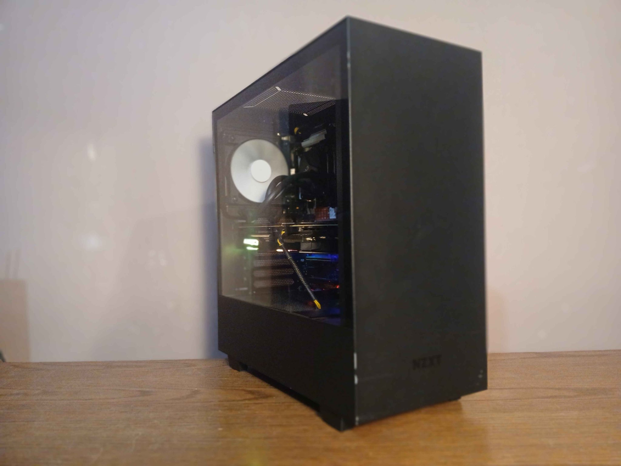 RTX 2060 Super | i5-7600k | 16gb ram | 750gb Storage | 1080p Mid-Range built