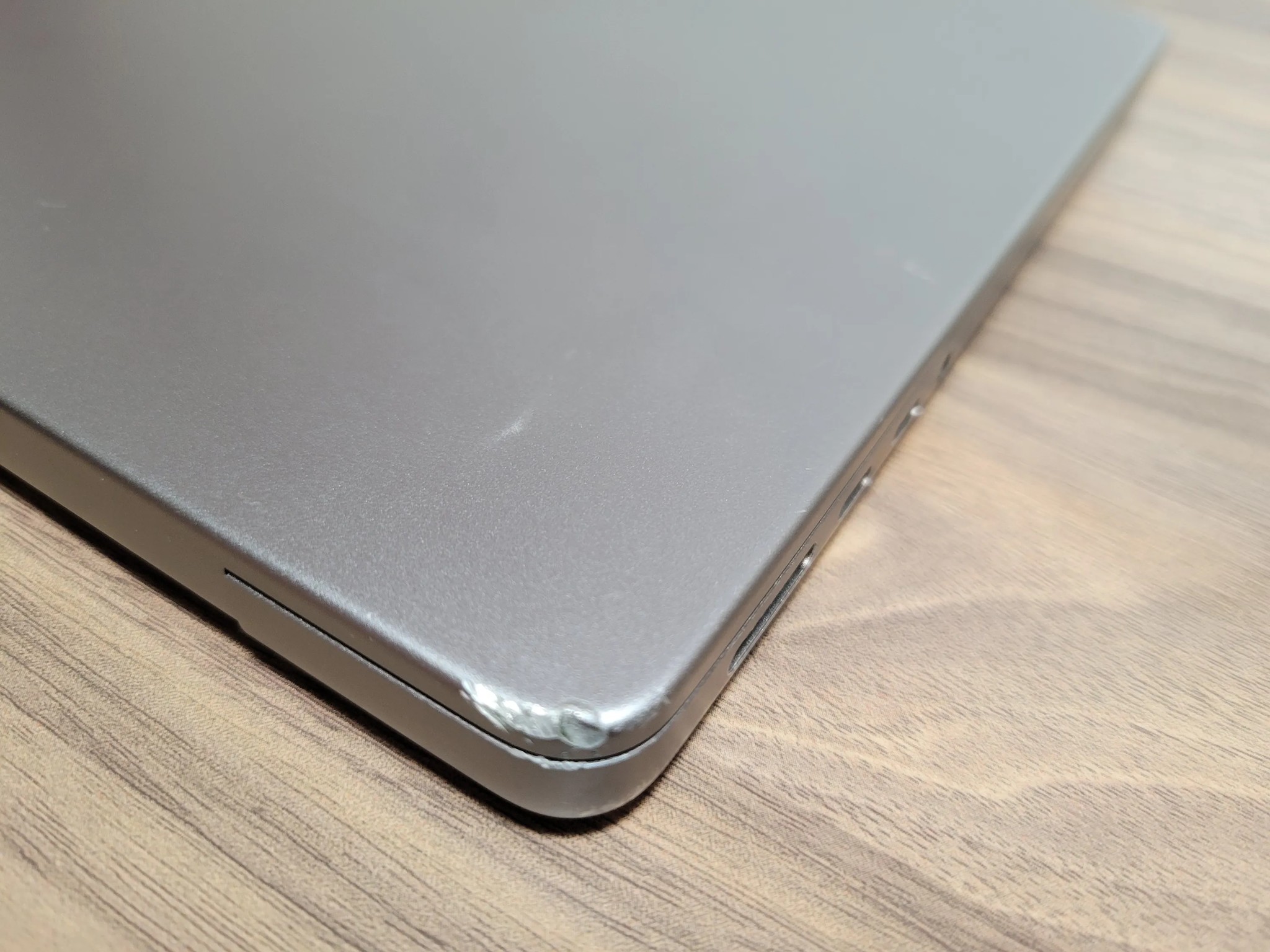 Apple Macbook Pro 2021 14 inch Laptop-M1 Pro 10 Core-1Tb-16Gb Ram