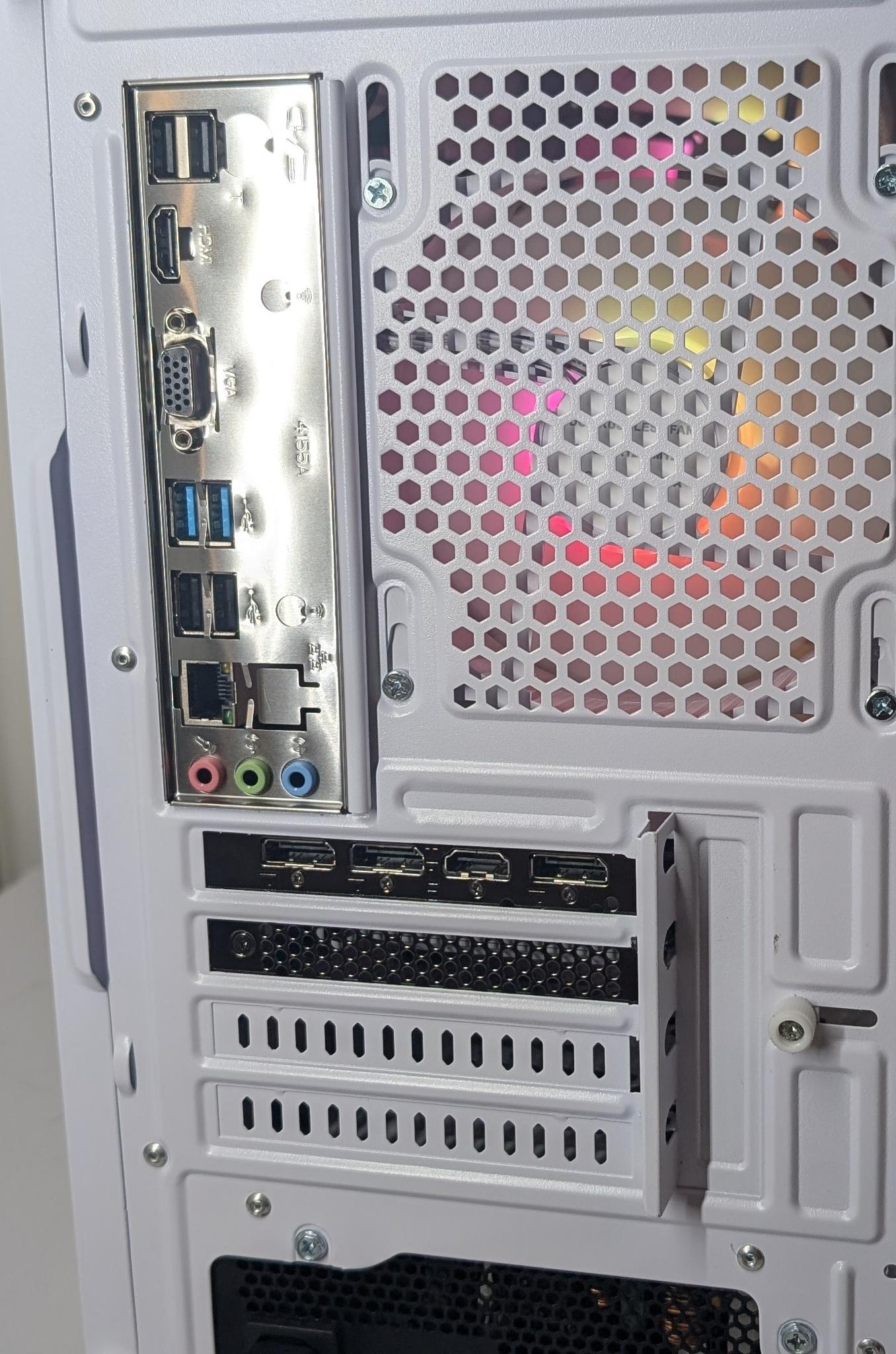 RX 6600XT | RYZEN 5 2600 | 500GB NVME | 16GB ddr4 | ALL WHITE