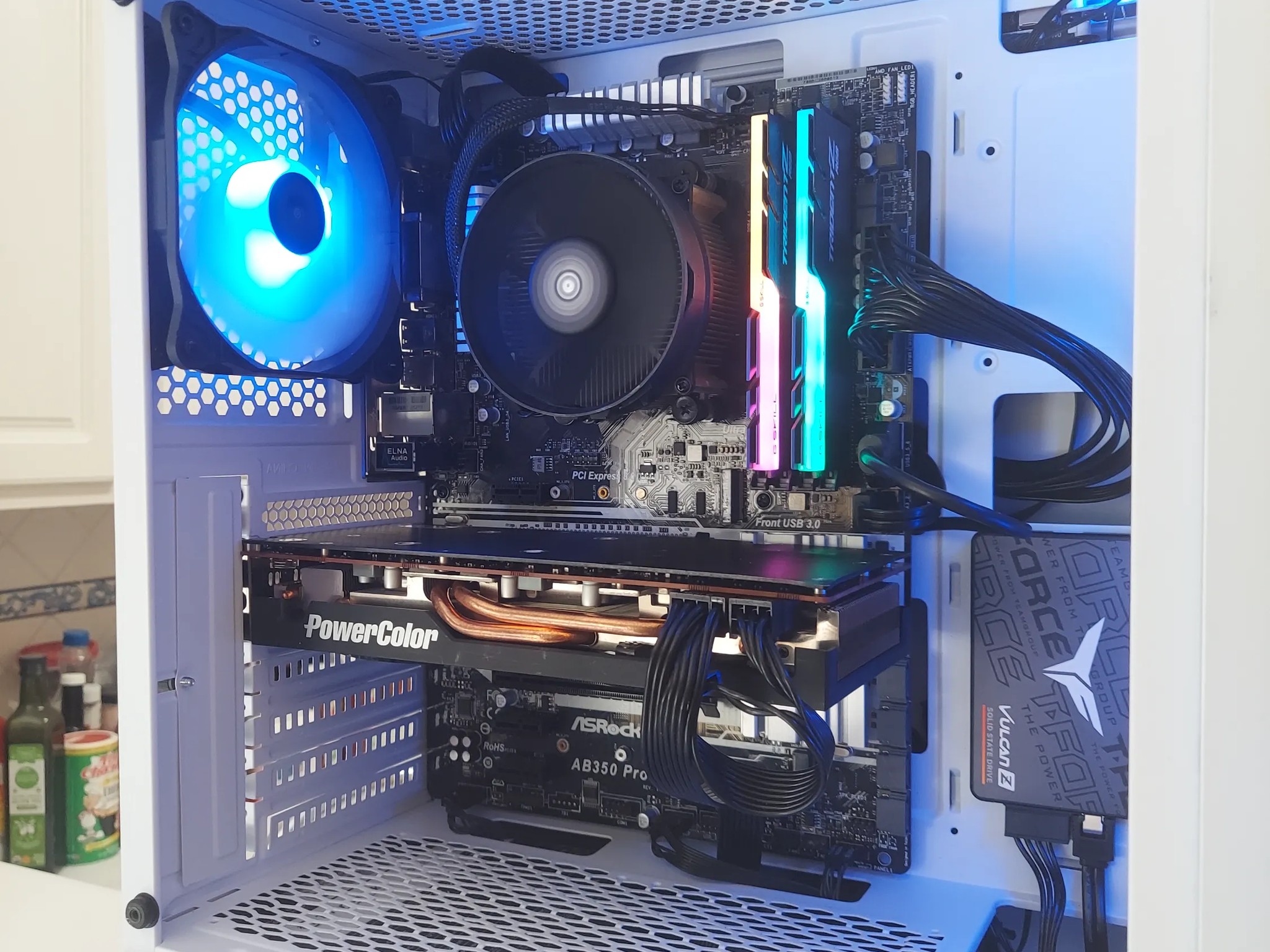 Budget Gaming Computer!         *RGB*  Ryzen 7 2700x 16GB DDR4 Radeon RX 5700 XT PC
