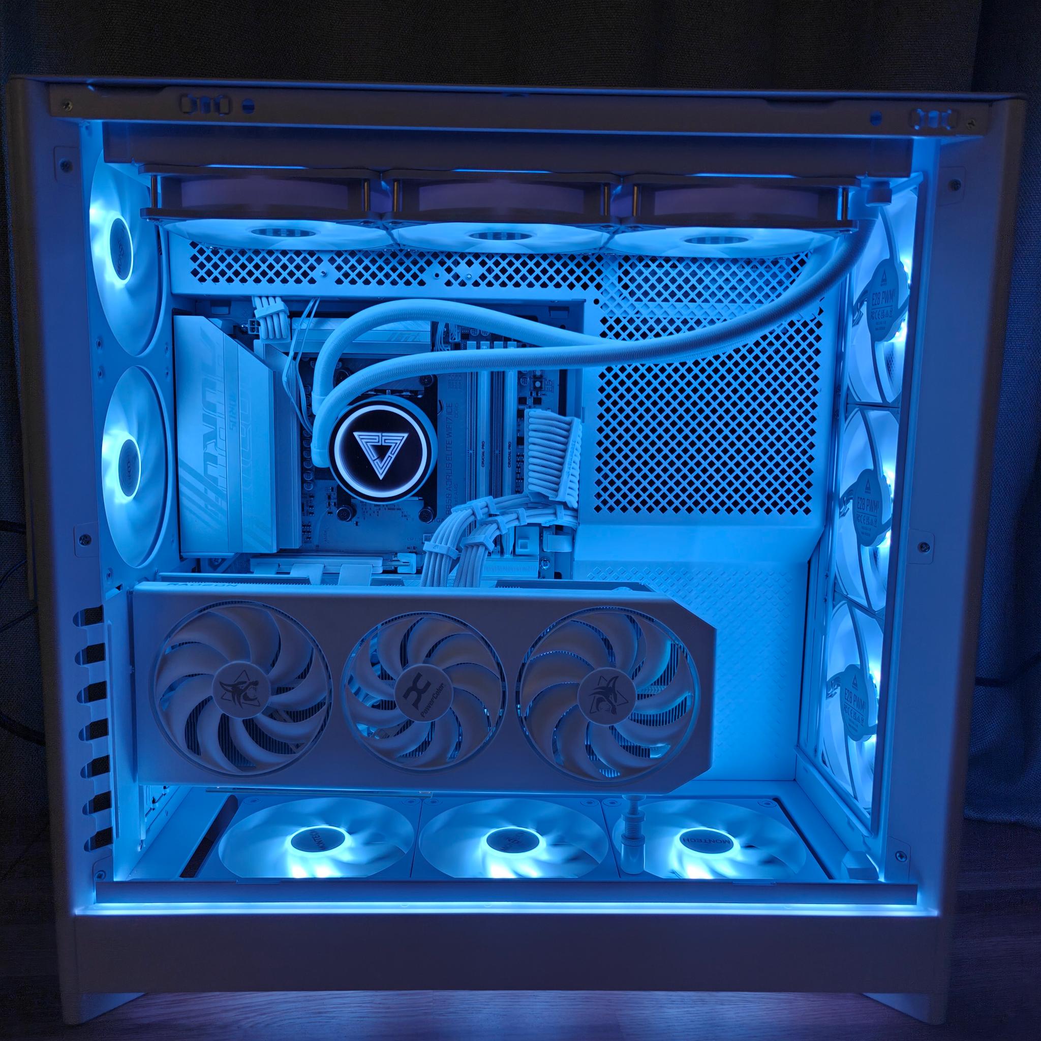 Custom Gaming PC - Ryzen 7 7800X3D, Spectral White RX 9070 XT, 32 GB DDR5 6400mHz, 2 TB Gen4 NVME
