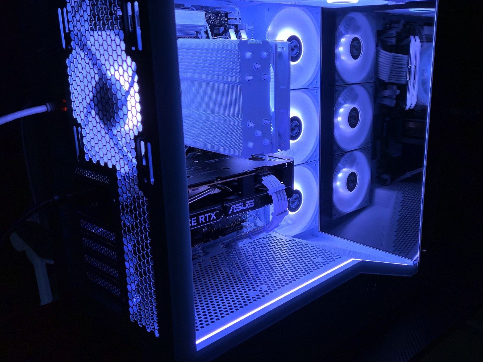 Gaming PC - 32GB DDR5 7200MHz CL34 - Ryzen 7600X - RTX 5060 OC - Windows 11 Pro