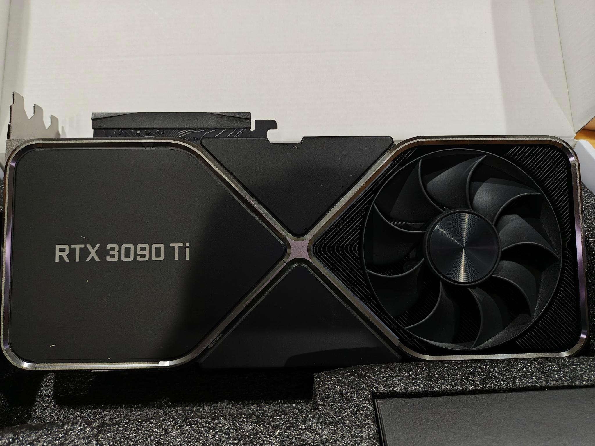 NVIDIA GeForce RTX 3090 Ti Founders Edition