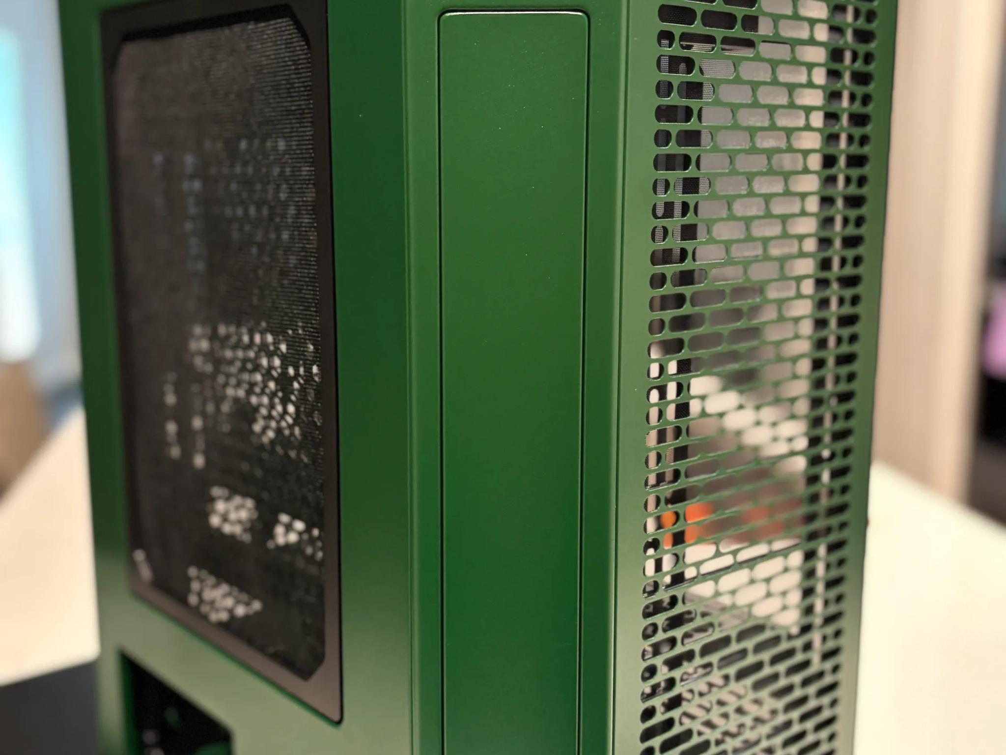 Thermaltake Tower 600
