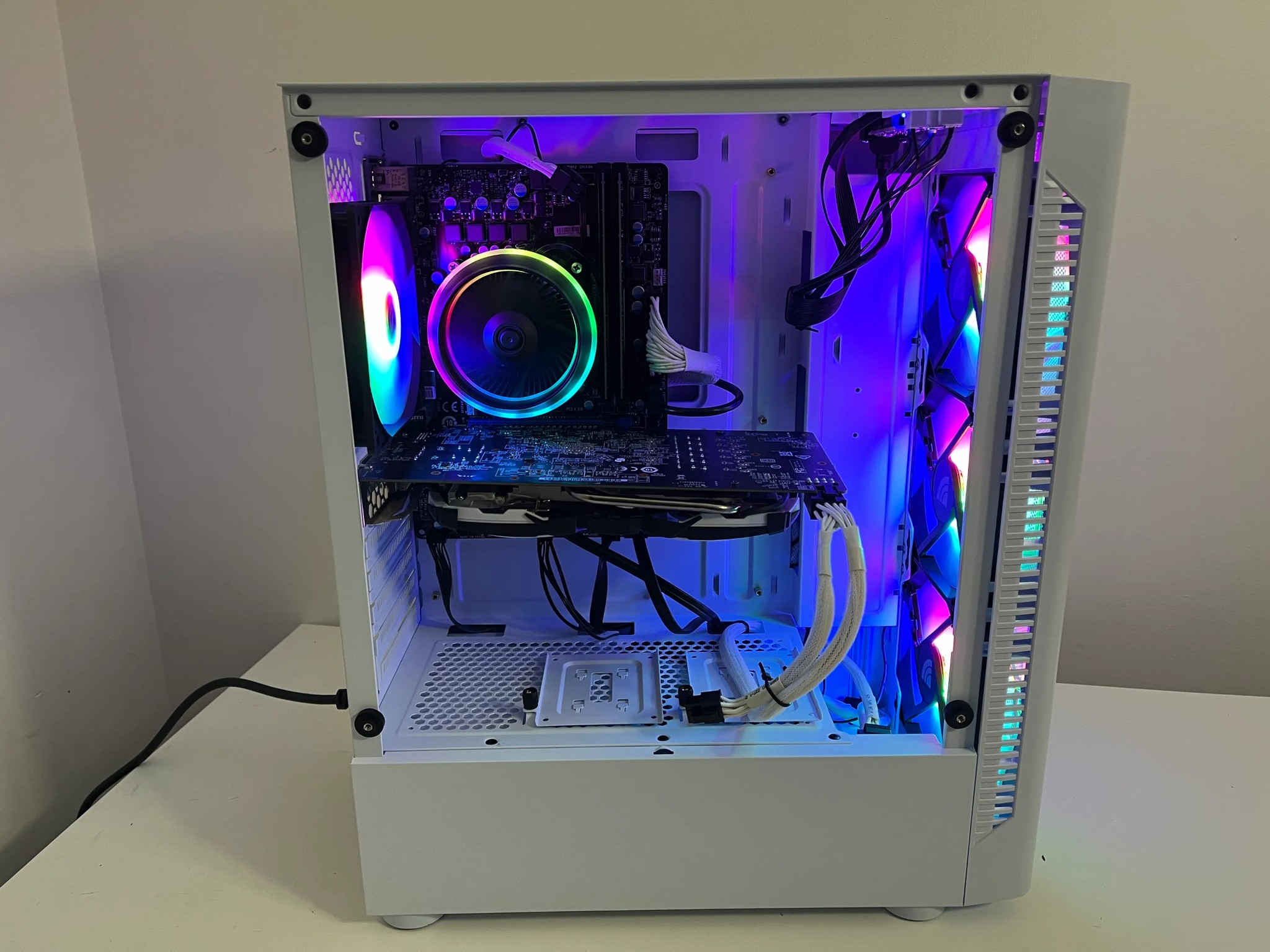 RX 580 / Intel I5 | WIFI | 16GB Ram | 1TB HDD + SSD | Windows 11 Activated