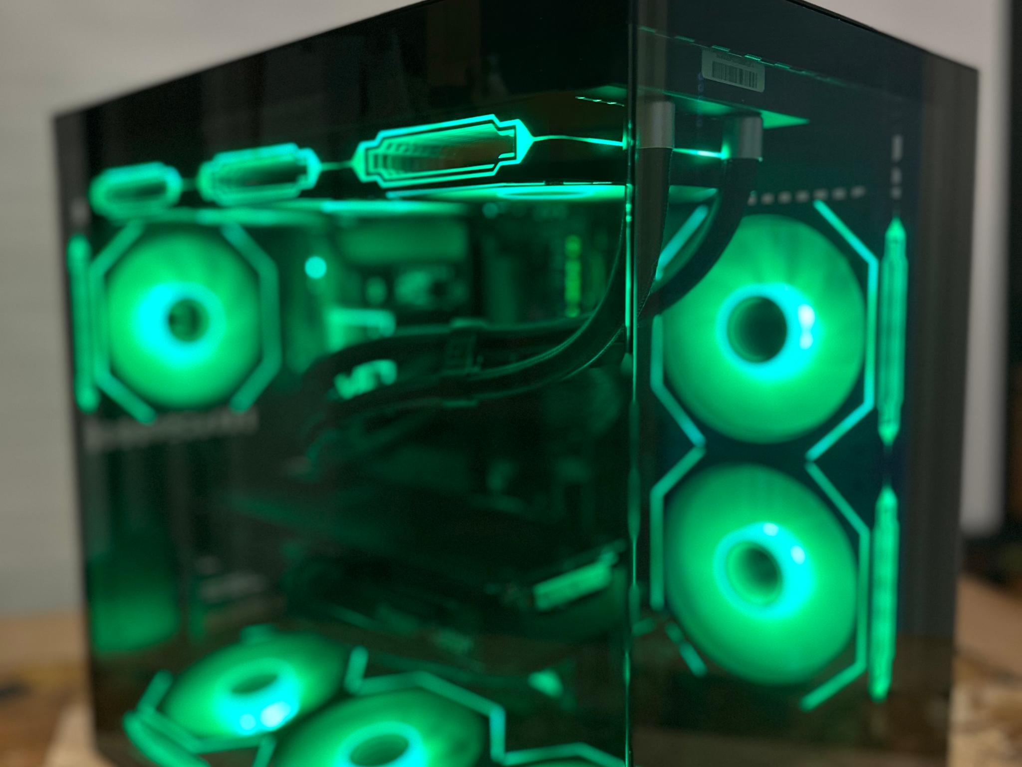 Intel Core Ultra 7 270K+ / PowerColor Reaper RX 9070XT 16GB / 32GB RAM / 2TB M.2 /MidTower Gaming PC