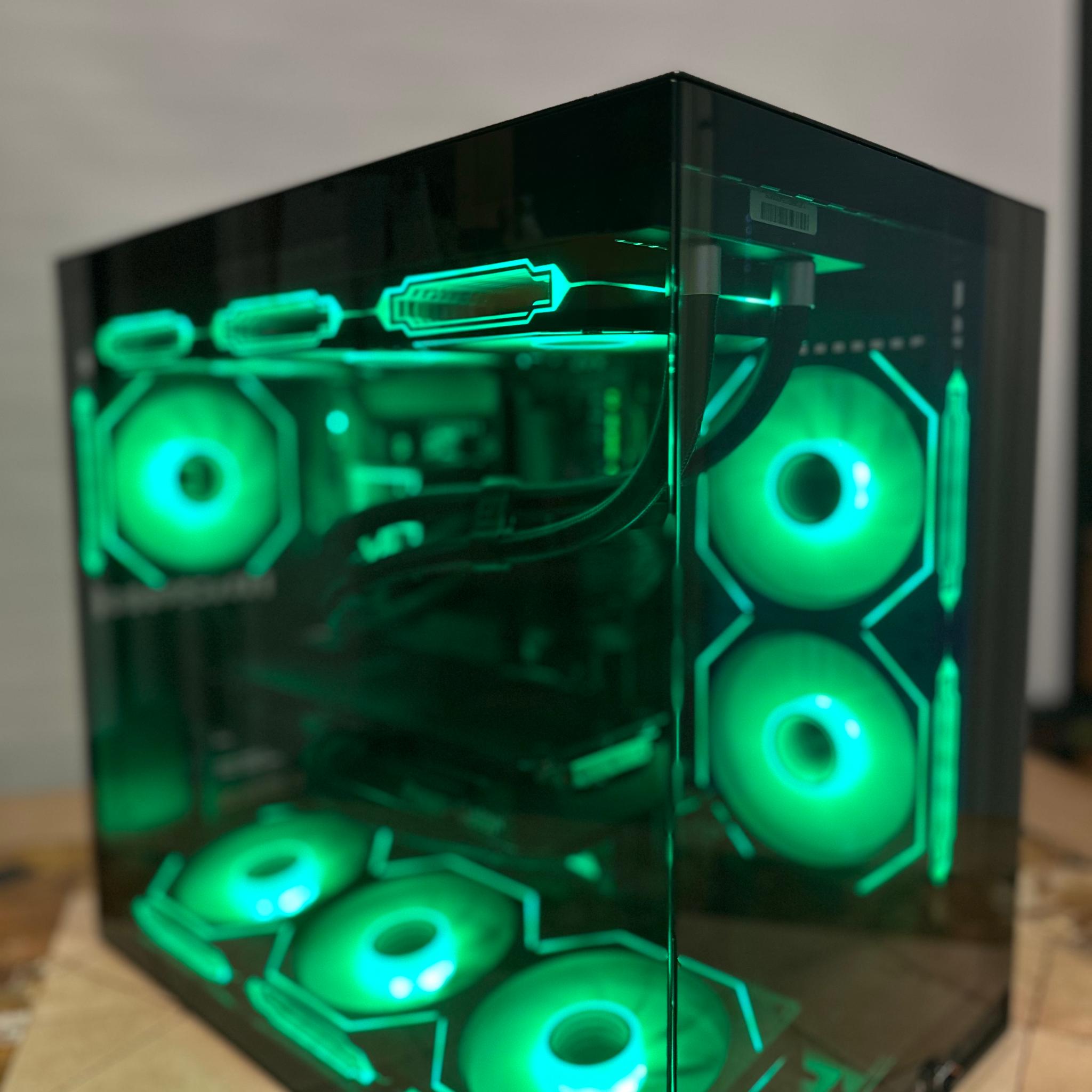 Intel Core Ultra 7 270K+ / PowerColor Reaper RX 9070XT 16GB / 32GB RAM / 2TB M.2 /MidTower Gaming PC