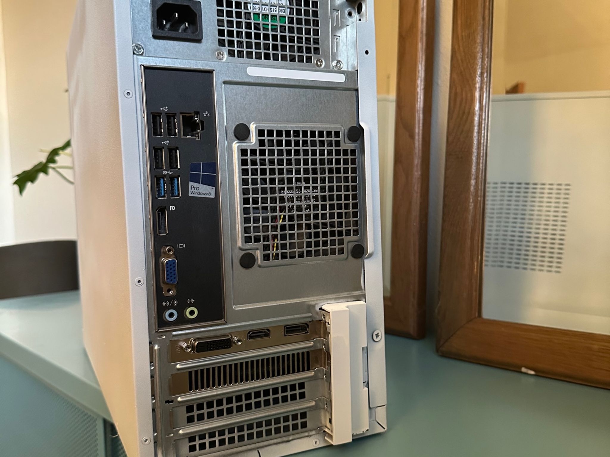 Custom White rx560 & i5-4690k Optiplex