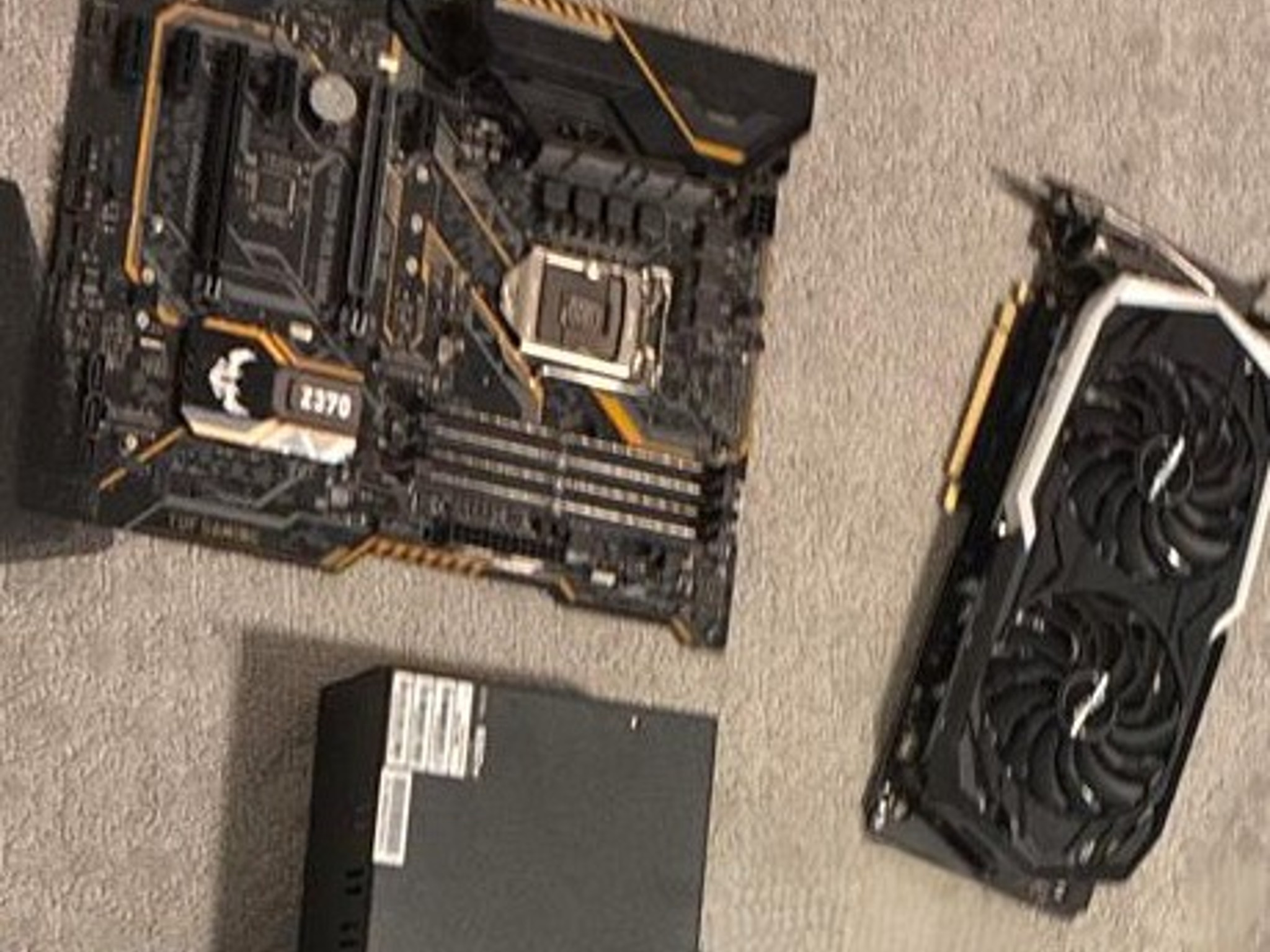 i7 8700 + ASUS Z370 Plus gaming + Evga 650w