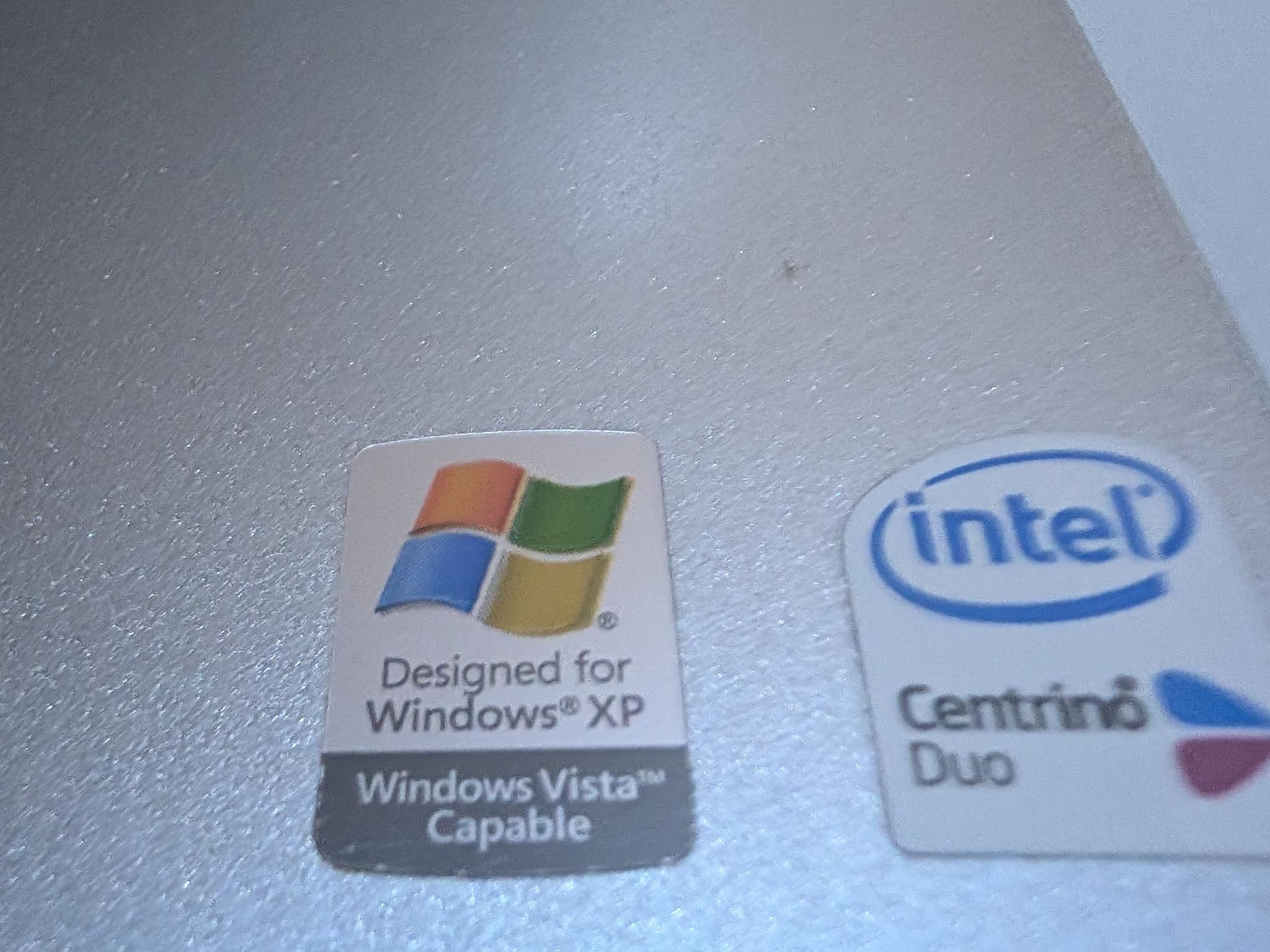 DELL Windows XP Laptop, Like new!