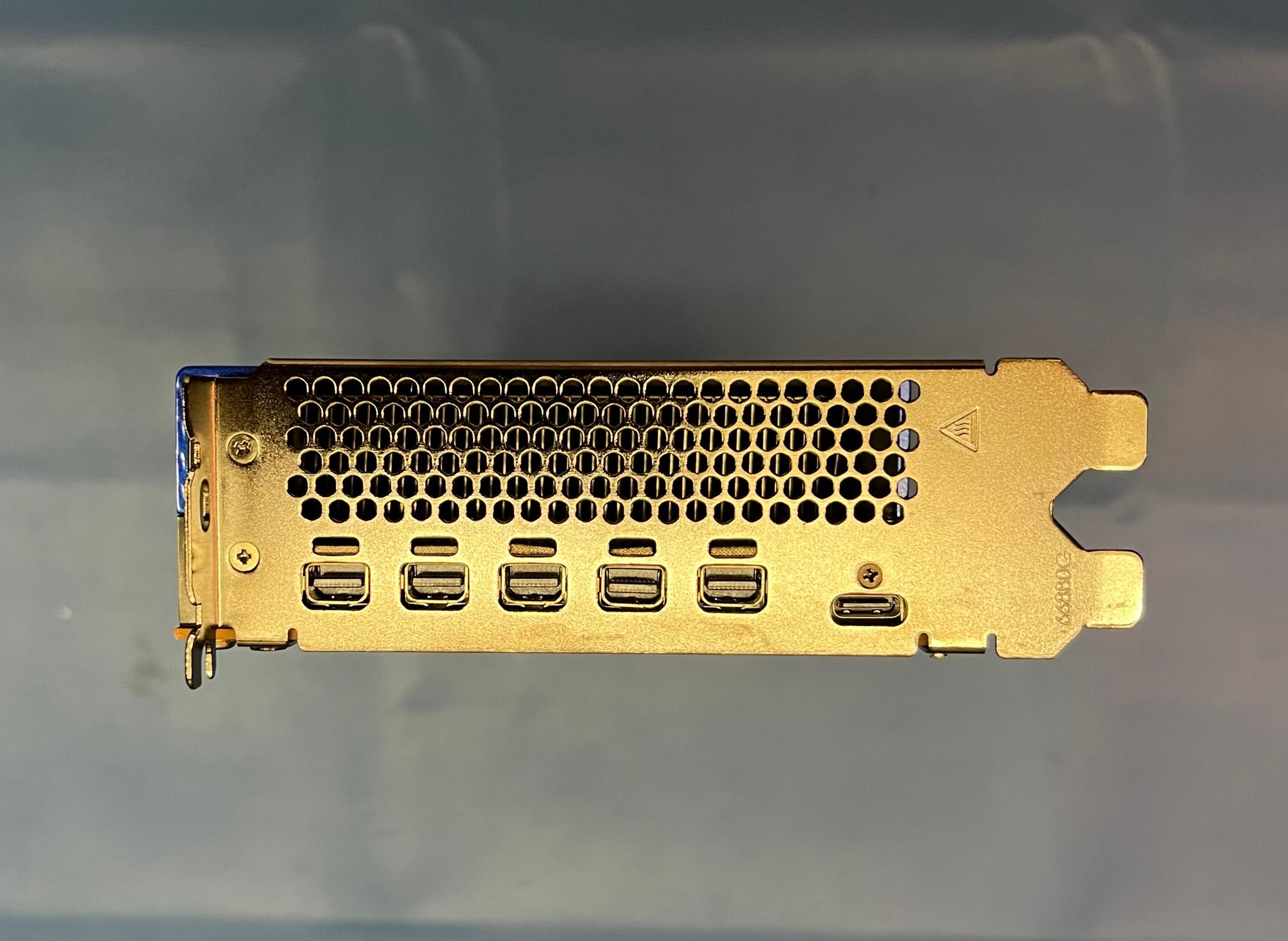 AMD Radeon PRO W5700 8GB