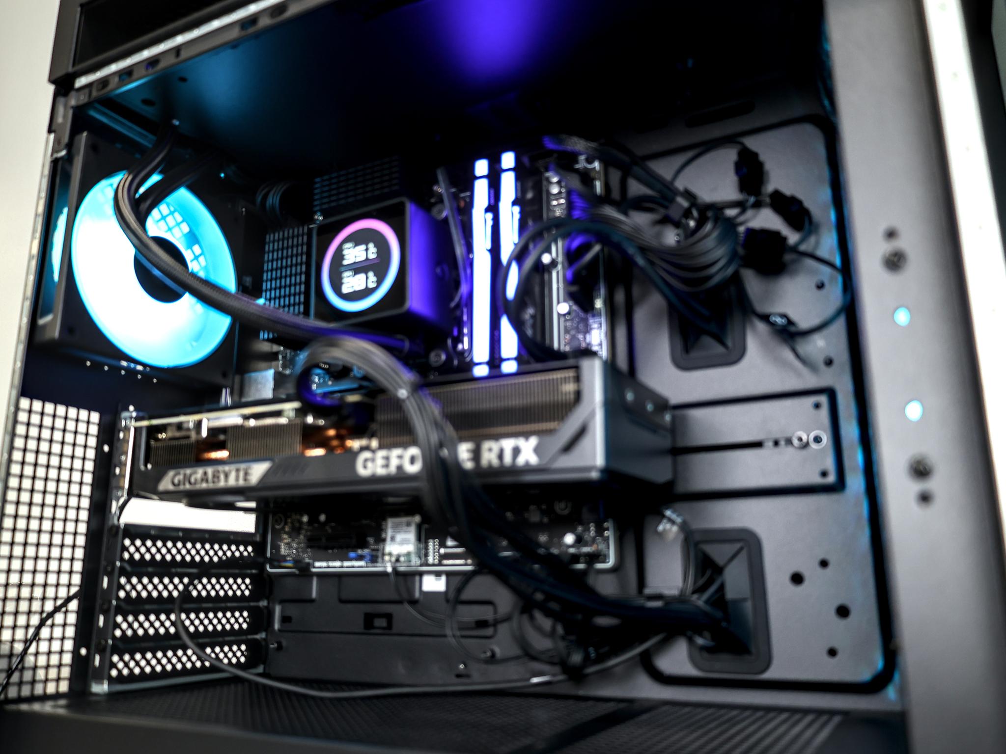 Omen 45L 9800X3D Prebuilt + 5070