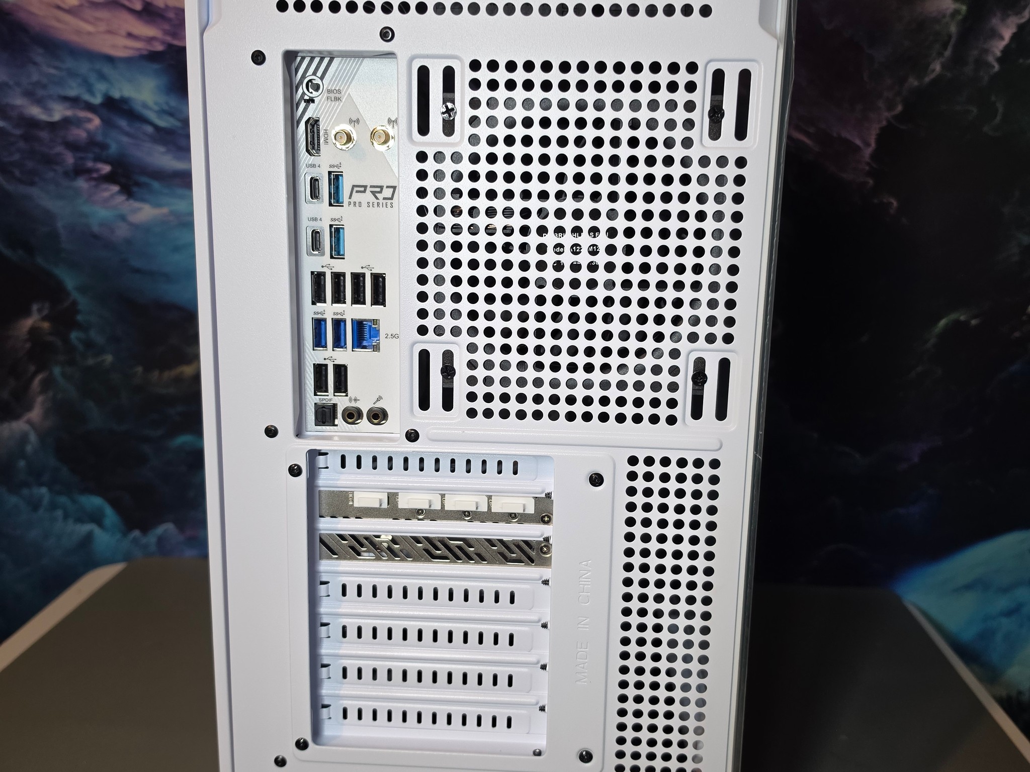 Asrock RX 9070 XT 16gb + Ryzen 9800x3d PC Build #81
