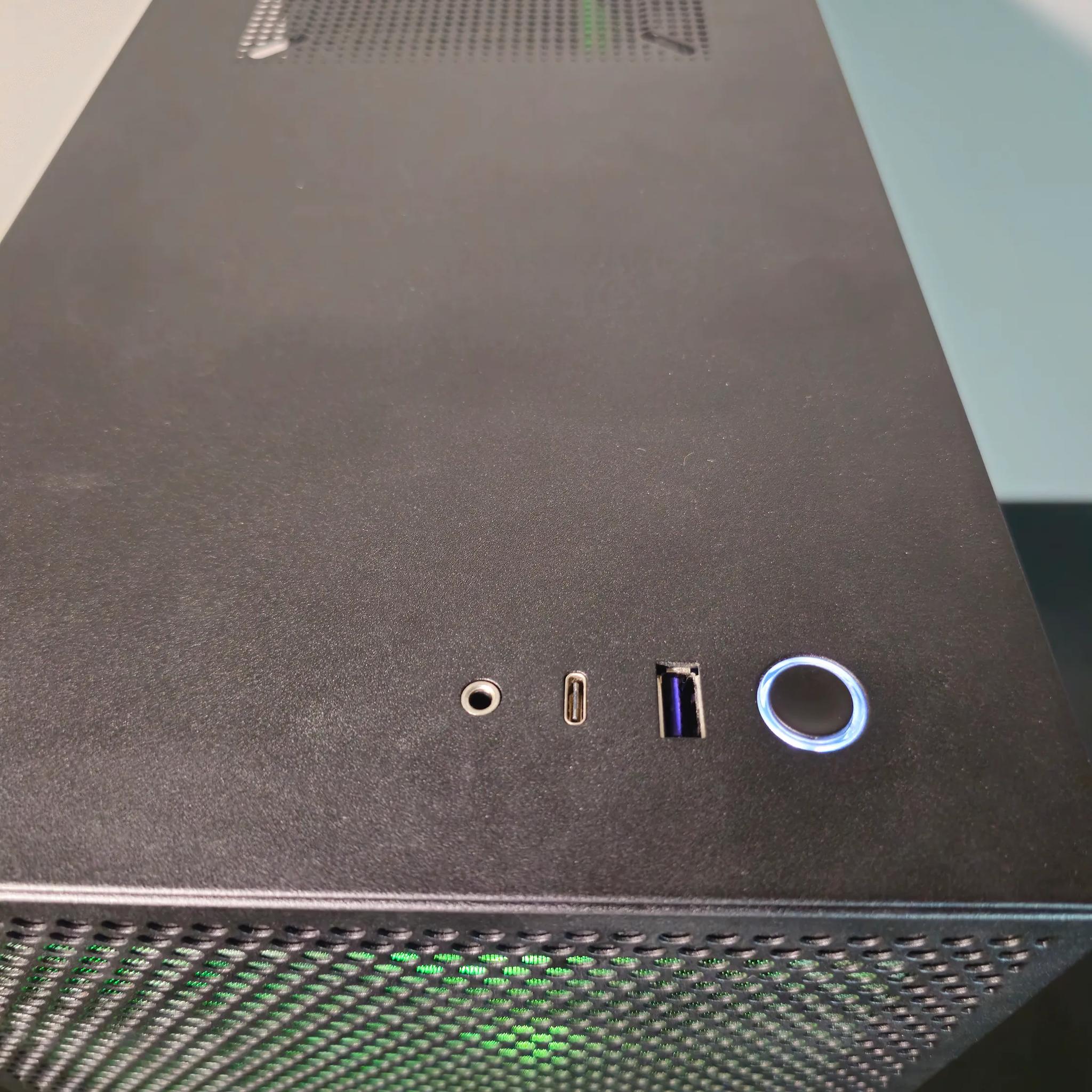 1080p-1440p RGB Gaming PC / RTX 3070 8GB / i5 12400f / 64GB DDR4 / 1TB SSD / WIFI + BT