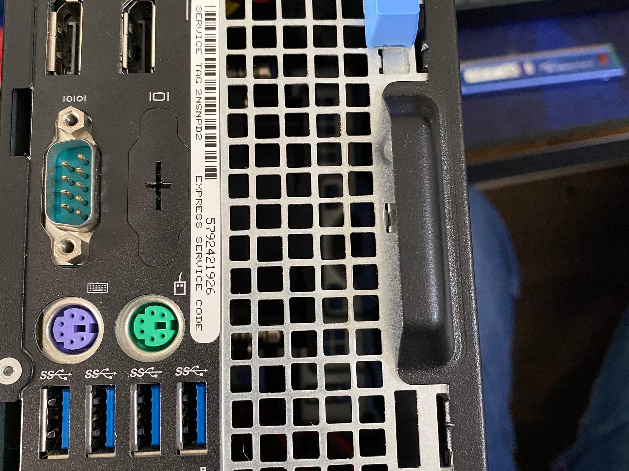 Dell Optiplex 5040 with i3 6100 and 8gb of 1600 DDR3L and a 250gb crucial drive 