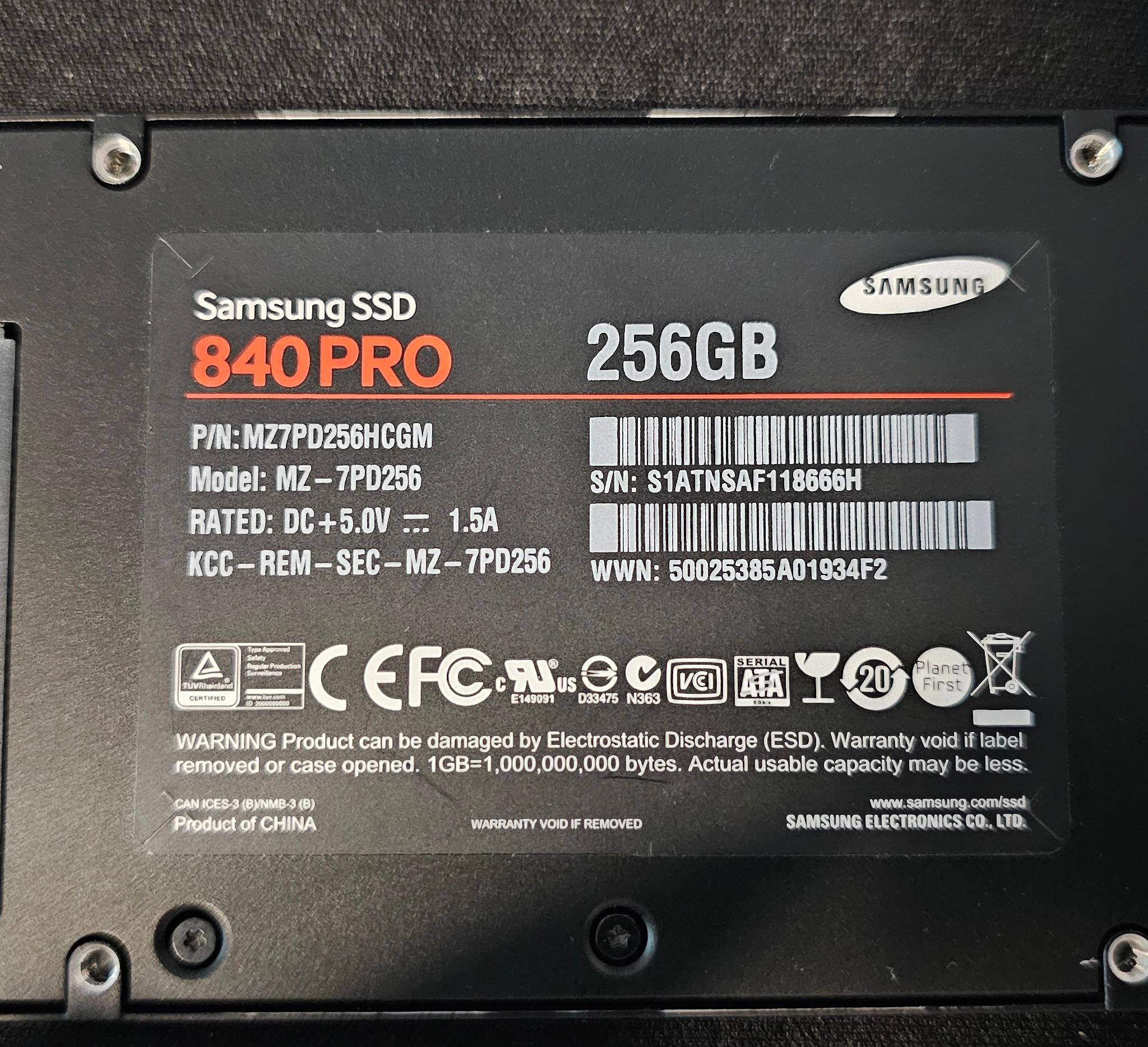 Samsung 840 PRO 256GB SATAIII 2.5"x7mm SSD