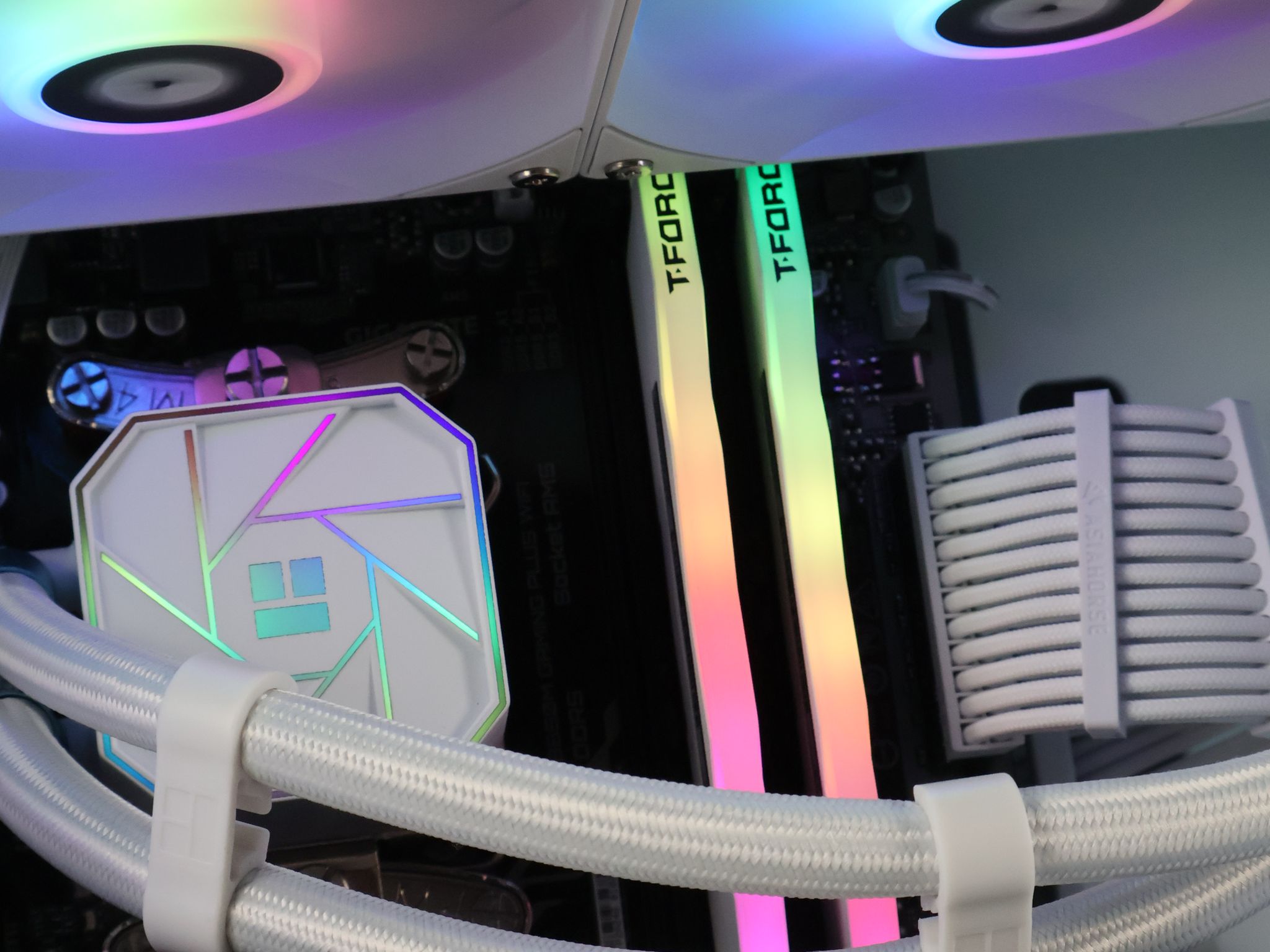 ⚪ Ryzen 5 9600X/RTX 5060Ti 16GB Gaming/Streaming PC ⚪