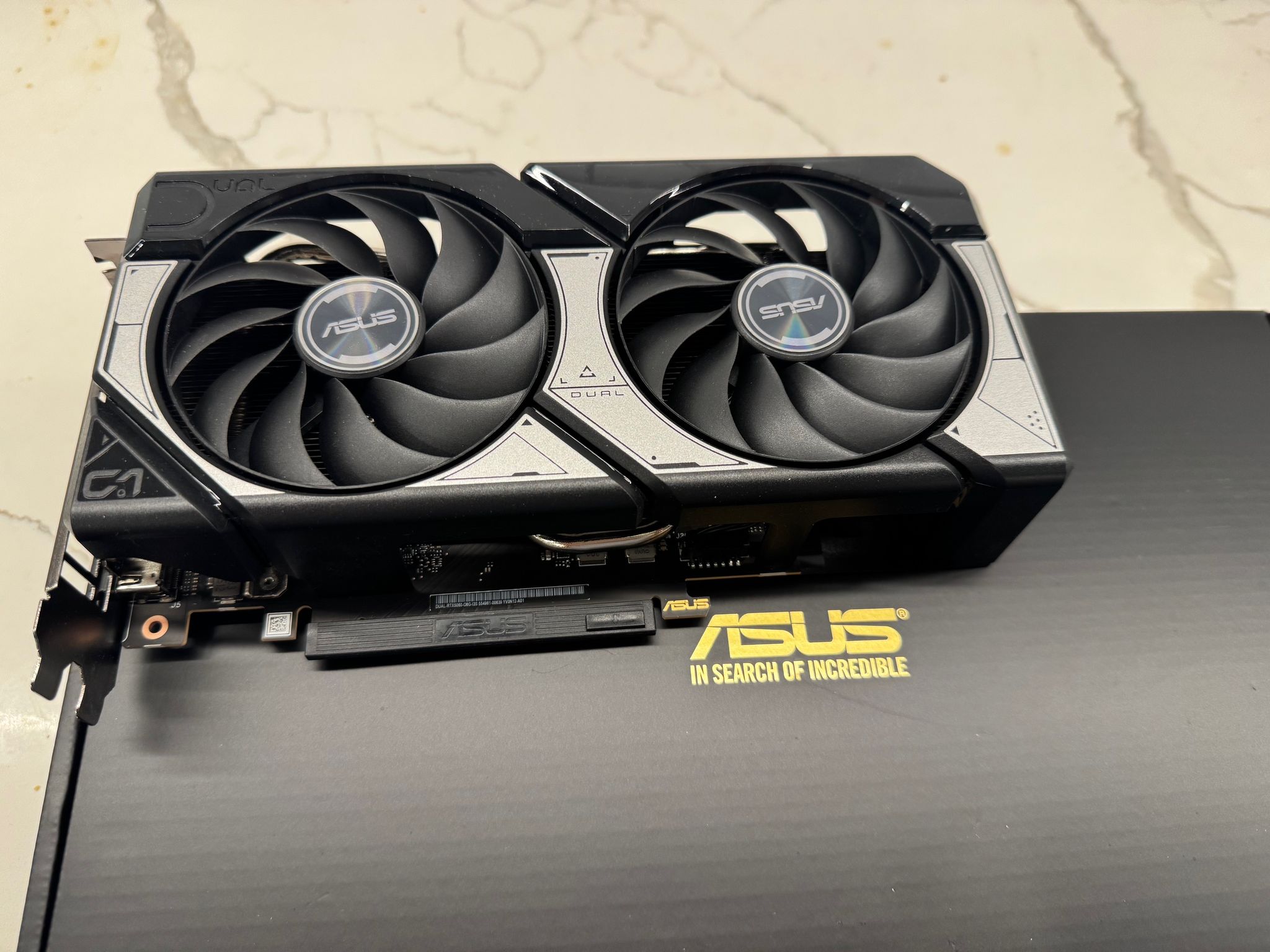 ASUS NVIDIA GeForce RTX 5060 Dual Overclocked Dual Fan 8GB GDDR7 PCIe 5.0 Graphics Card