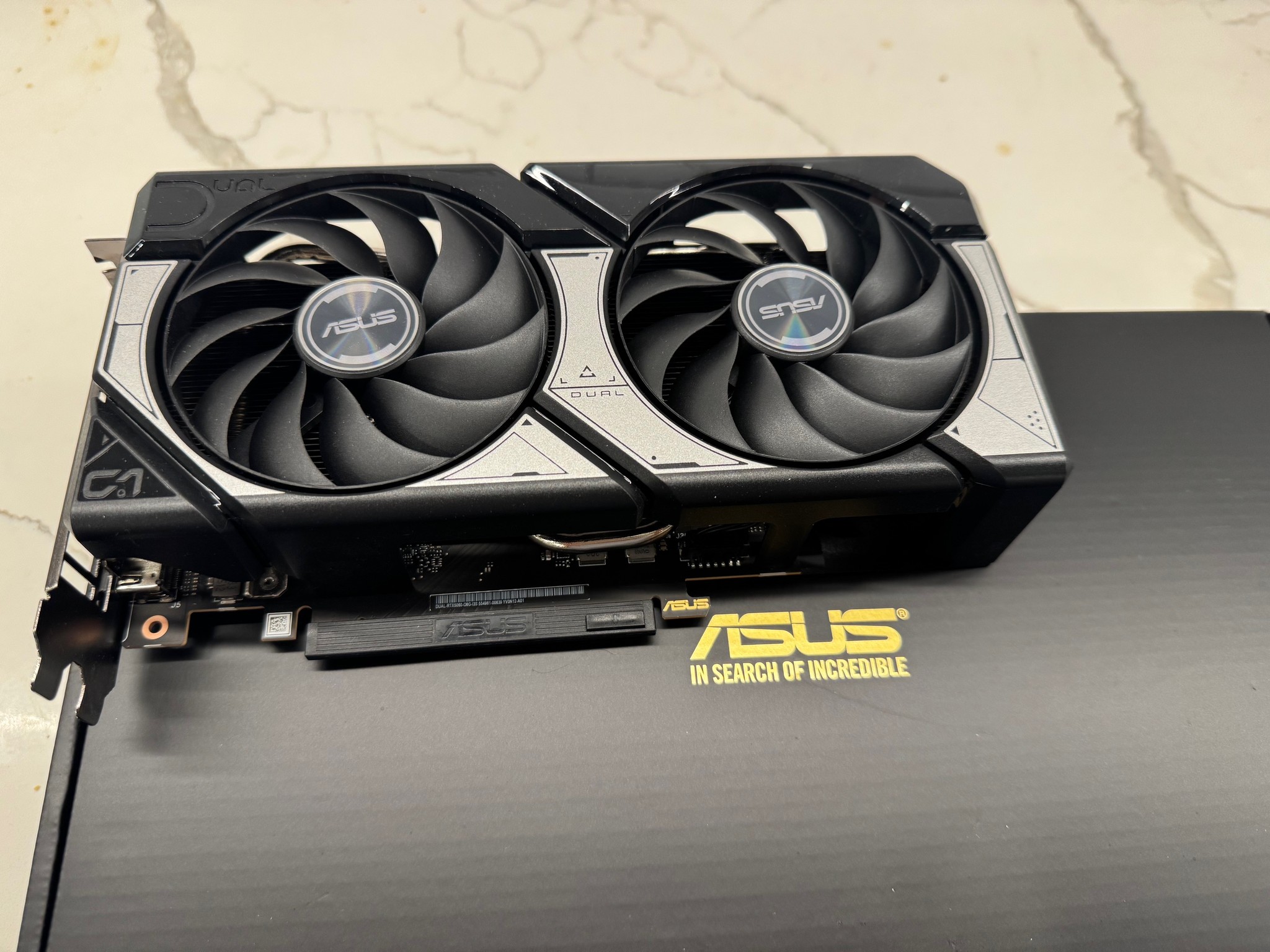 ASUS NVIDIA GeForce RTX 5060 Dual Overclocked Dual Fan 8GB GDDR7 PCIe 5.0 Graphics Card