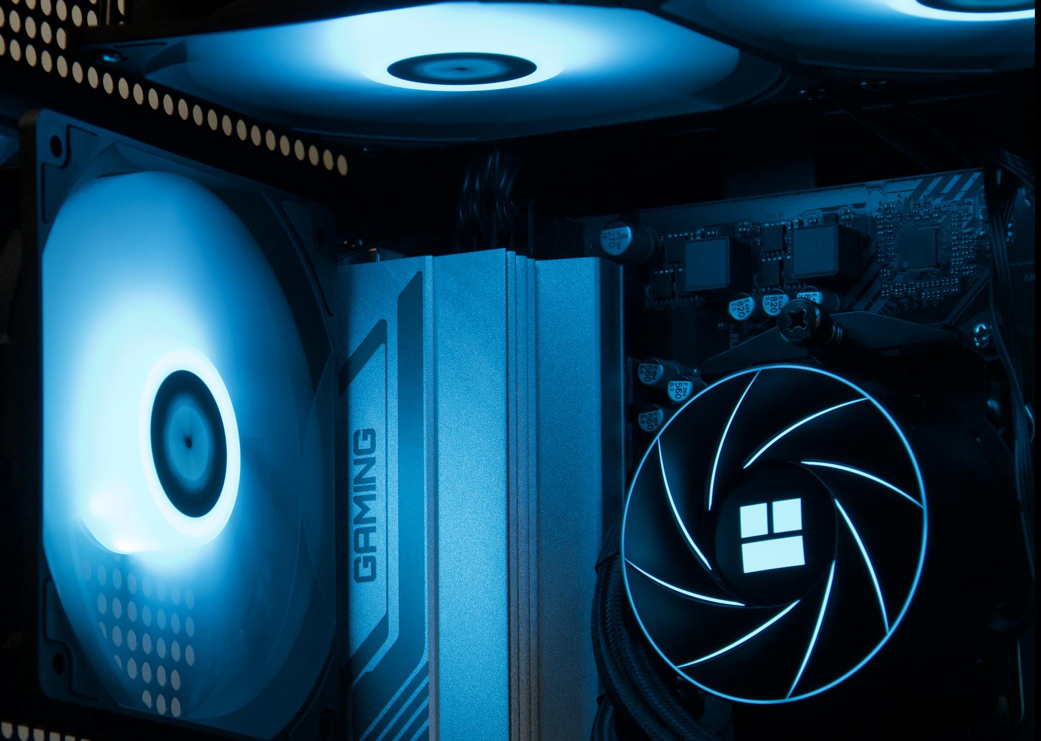 RTX 3080, Ryzen 5 7500F, 32GB DDR5, 1TB NVMe SSD, WiFi - Custom Gaming PC