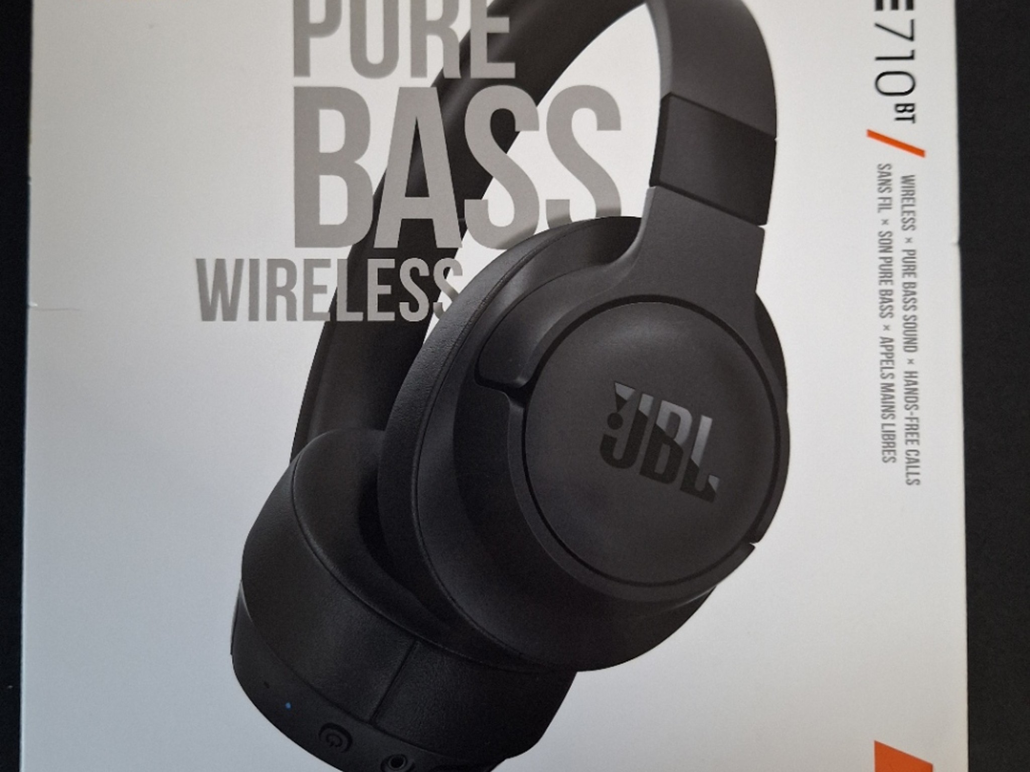 JBL TUNE 710BT