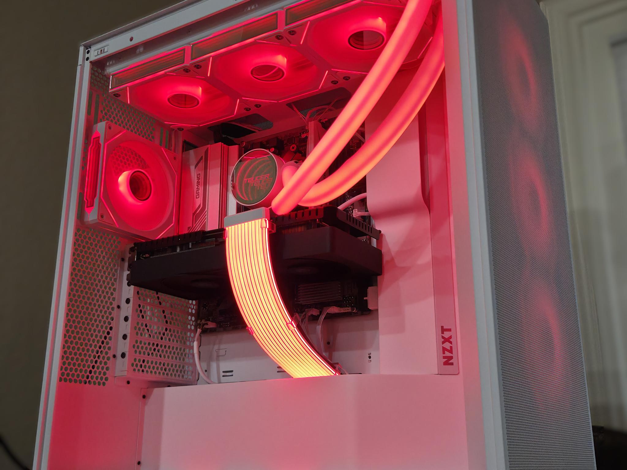 Glacier! 🧊|RTX 3070|Ryzen 7 8700F|DDR5|1TB Gen4 NVMe