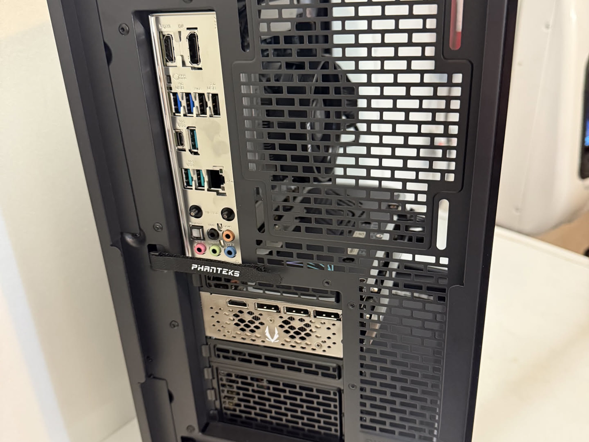 *NEW* Custom Gaming PC w/ 4070 & RGB