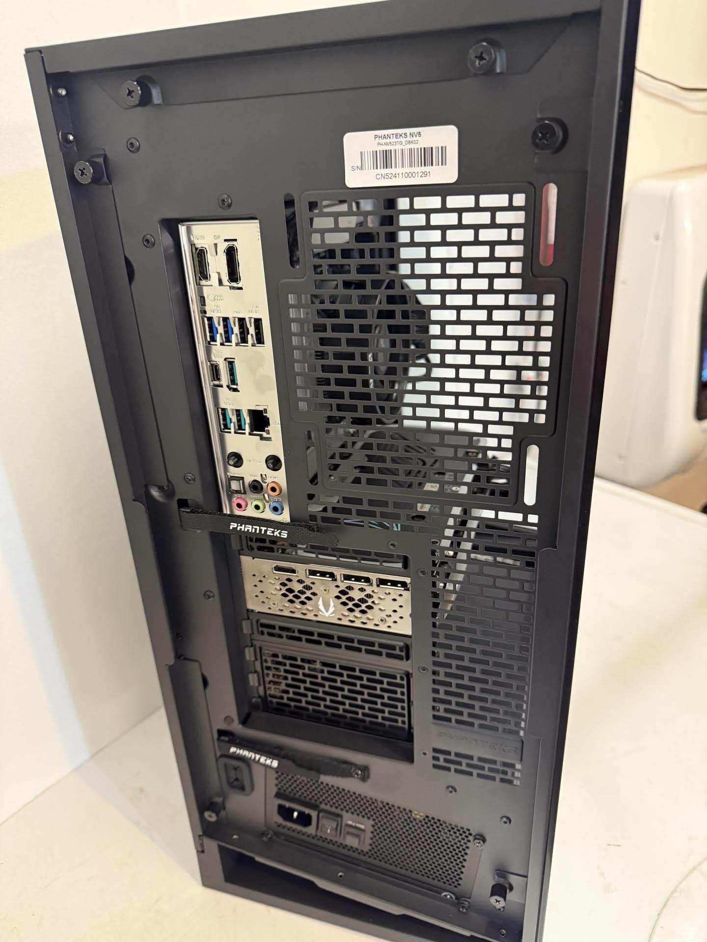 *NEW* Custom Gaming PC w/ 4070 & RGB