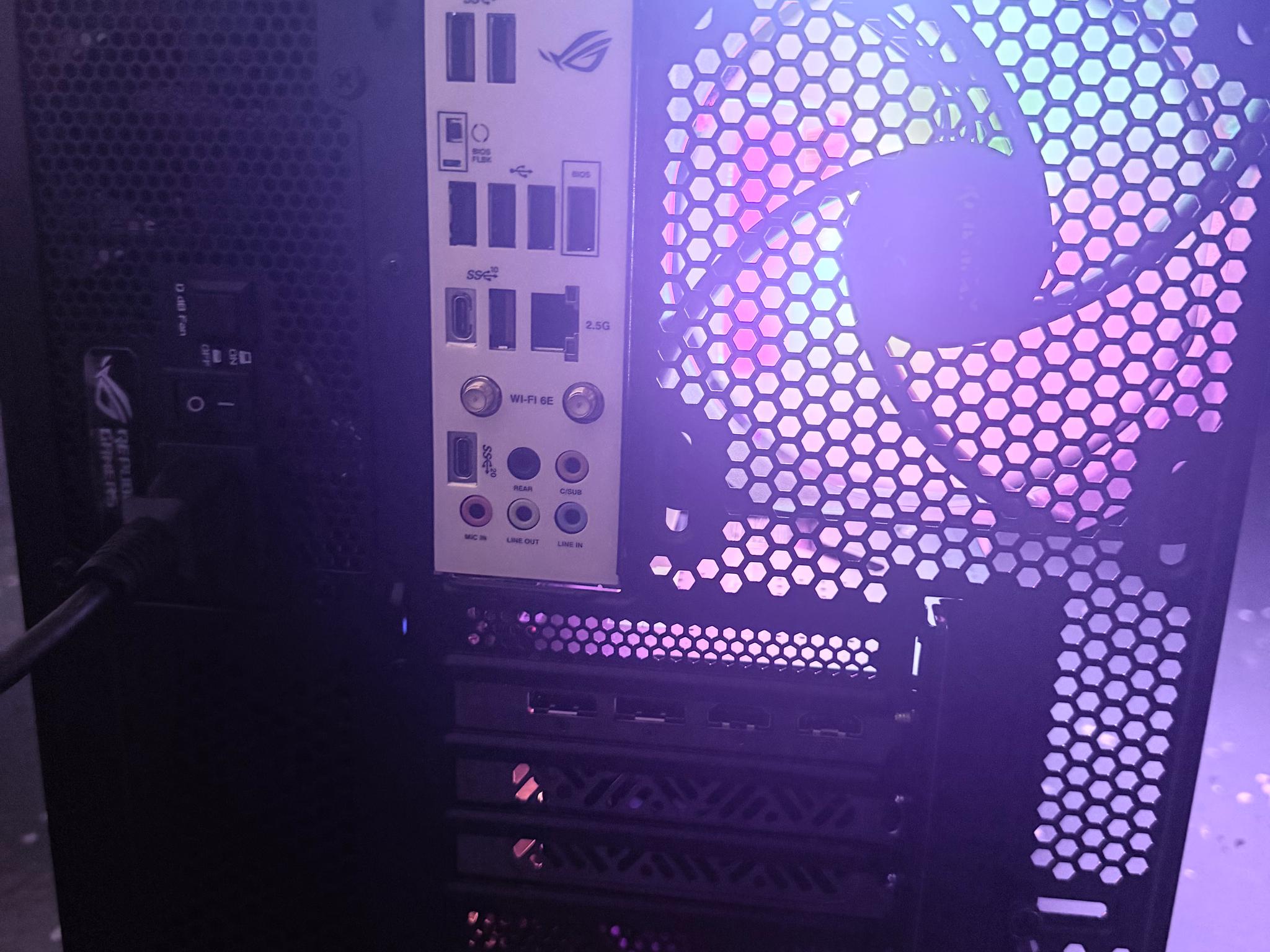🌈"Aurora Timber" 🪵| 4k Gaming | Ryzen 7 9800X3D | RX 7900 XTX 24GB | 32B DDR5 | 2TB Gen5+Ram NVMe