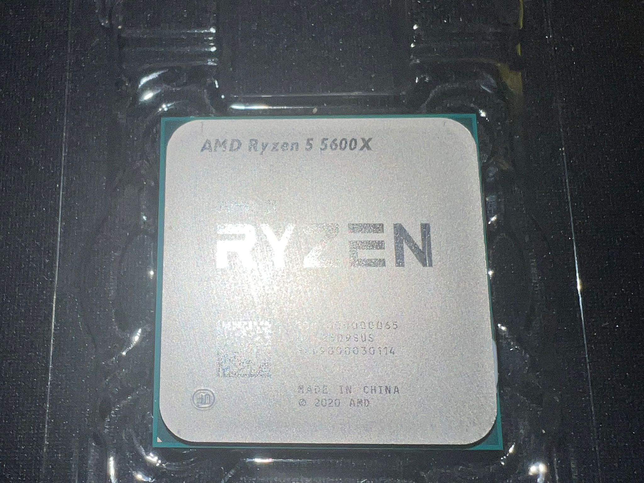 AMD Ryzen 5 5600X 6-core and 12-wire unlocked desktop processor Wraith Stealth Cooler (No paste)