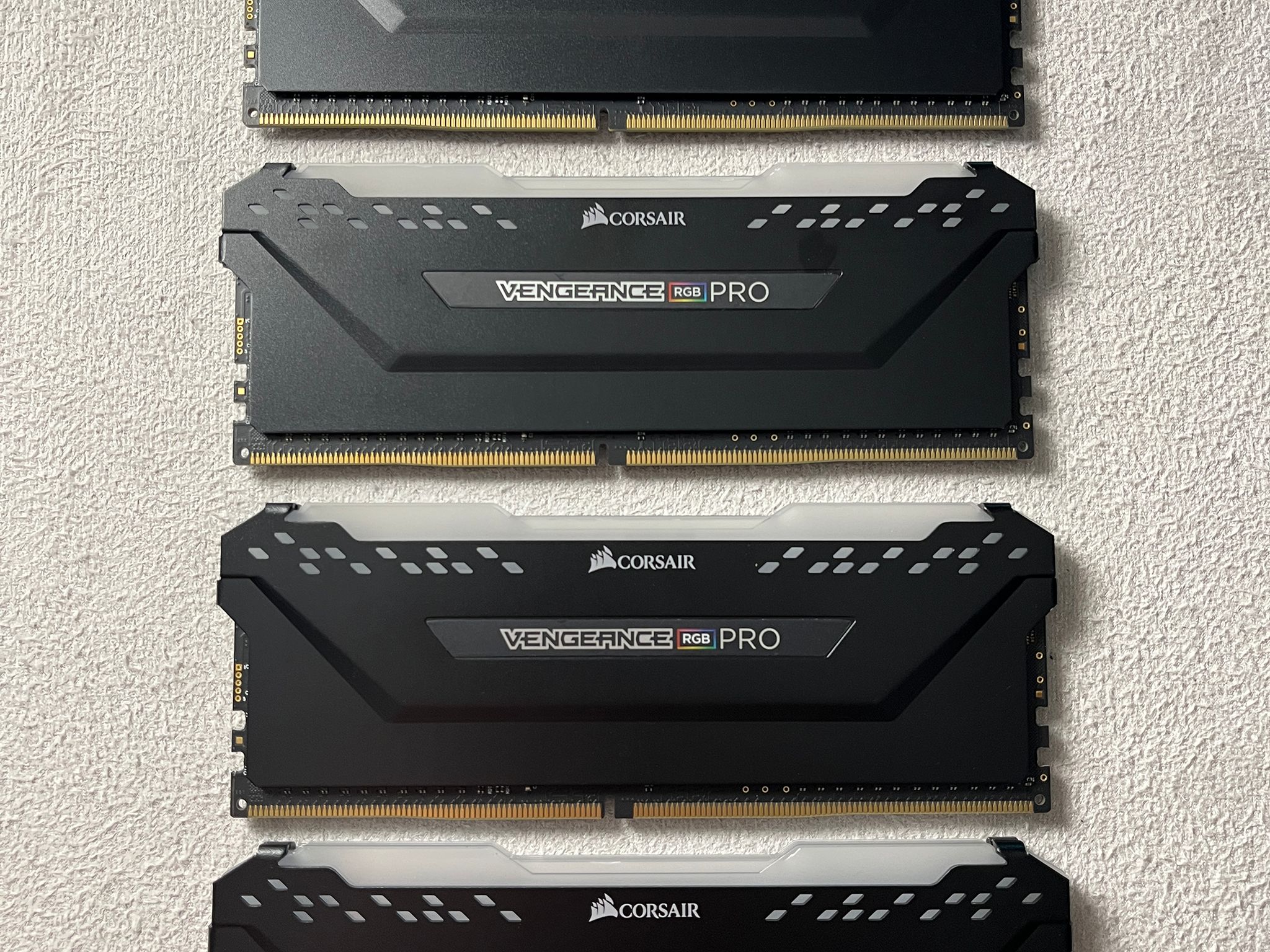 CORSAIR Vengeance RGB Pro 32GB (4 x 8GB) DDR4 3600MHz