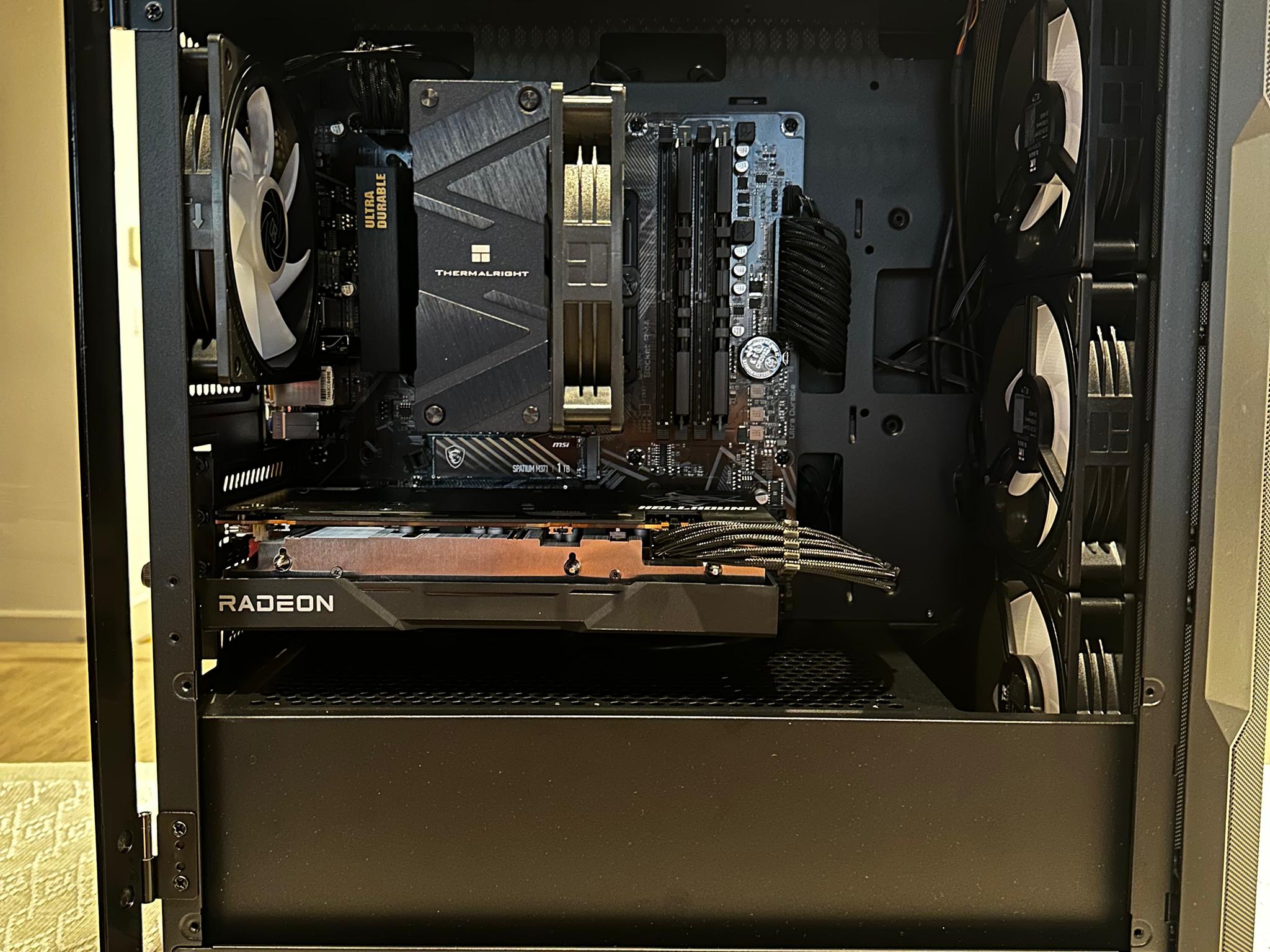 |🔥Gladius🔥| | RX 6650XT & Ryzen 5600 |