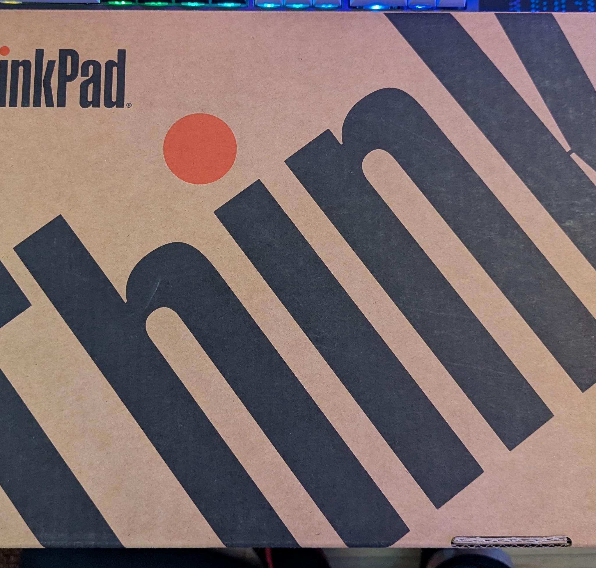 Lenovo ThinkPad P14s Gen 5 AMD
