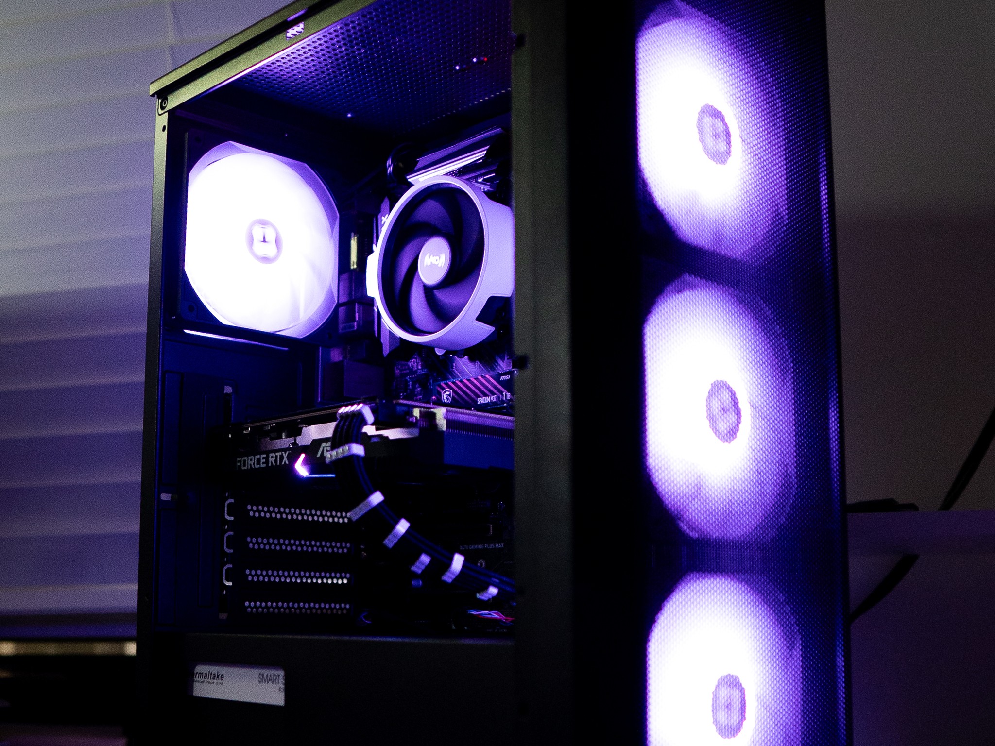 ⛈️❄️ | NVIDIA RTX 3060 12GB | RYZEN 5 3500X | 16GB DDR4 RAM | 1TB NVME SSD | Arctic Snow