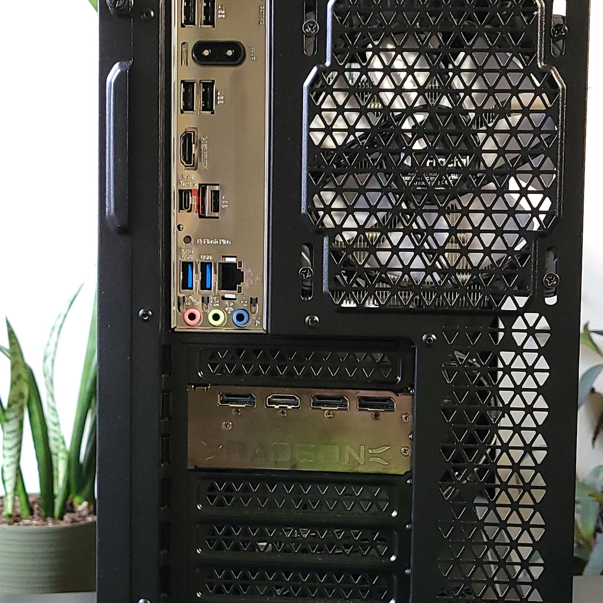 RYZEN 5 5600 | RX 6750XT | 32GB RAM | 1TB STORAGE | WINDOWS 11 ACTIVATED