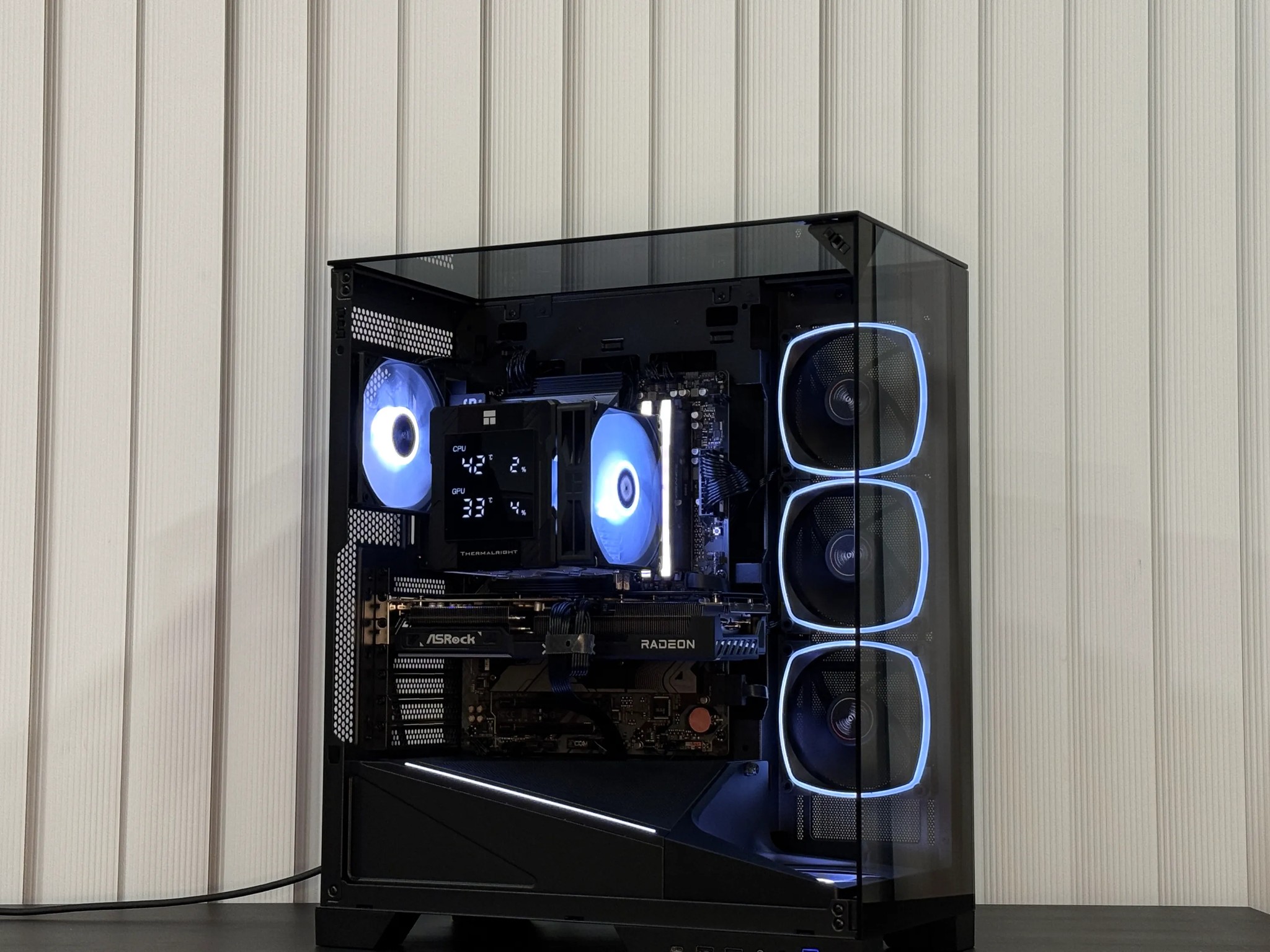 Gaming PC - RX 9070 | Ryzen 7 - 7700x | 32 GB DDR5 | 2 TB SSD | 750w Gold PSU