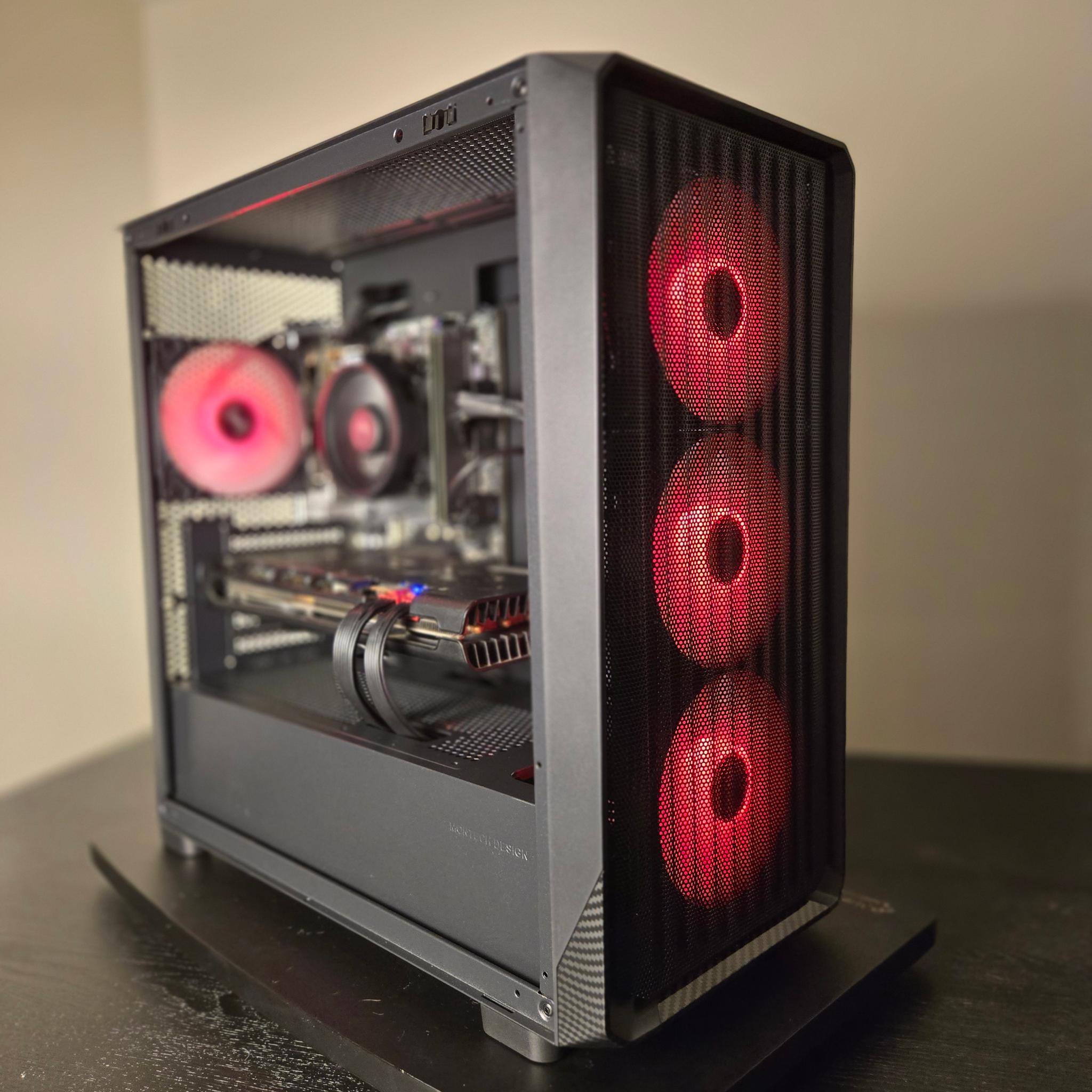 RX 5700 XT | Ryzen 5 5500 | 16gb DDR4 | 512gb Storage👏🏽